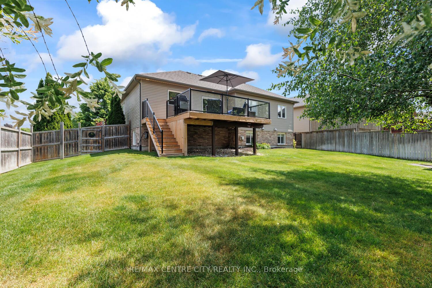 Photo 4 of 4 Ashby Crescent, Strathroy-Caradoc, SW — HOMEH