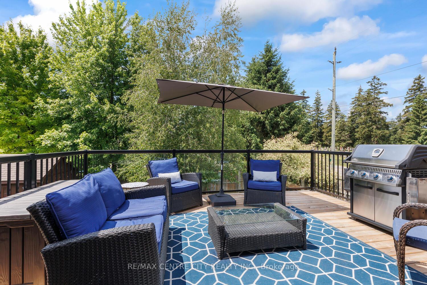 Photo 5 of 4 Ashby Crescent, Strathroy-Caradoc, SW — HOMEH