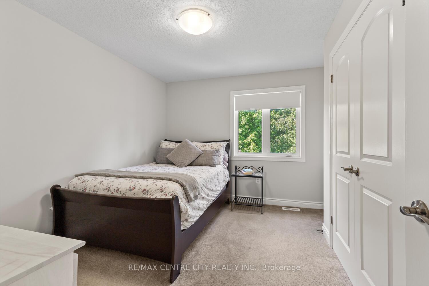 Photo 25 of 4 Ashby Crescent, Strathroy-Caradoc, SW — HOMEH