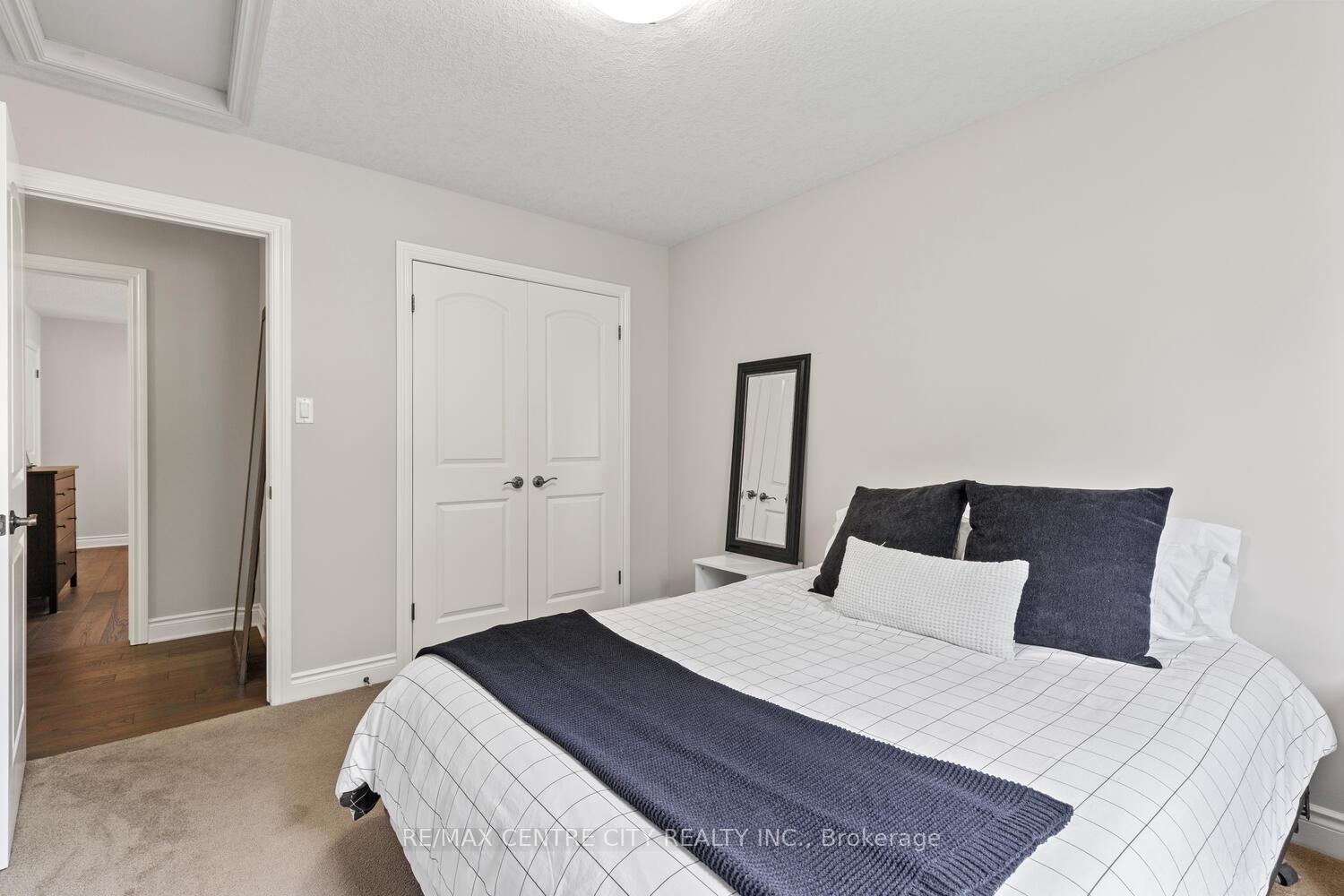 Photo 27 of 4 Ashby Crescent, Strathroy-Caradoc, SW — HOMEH