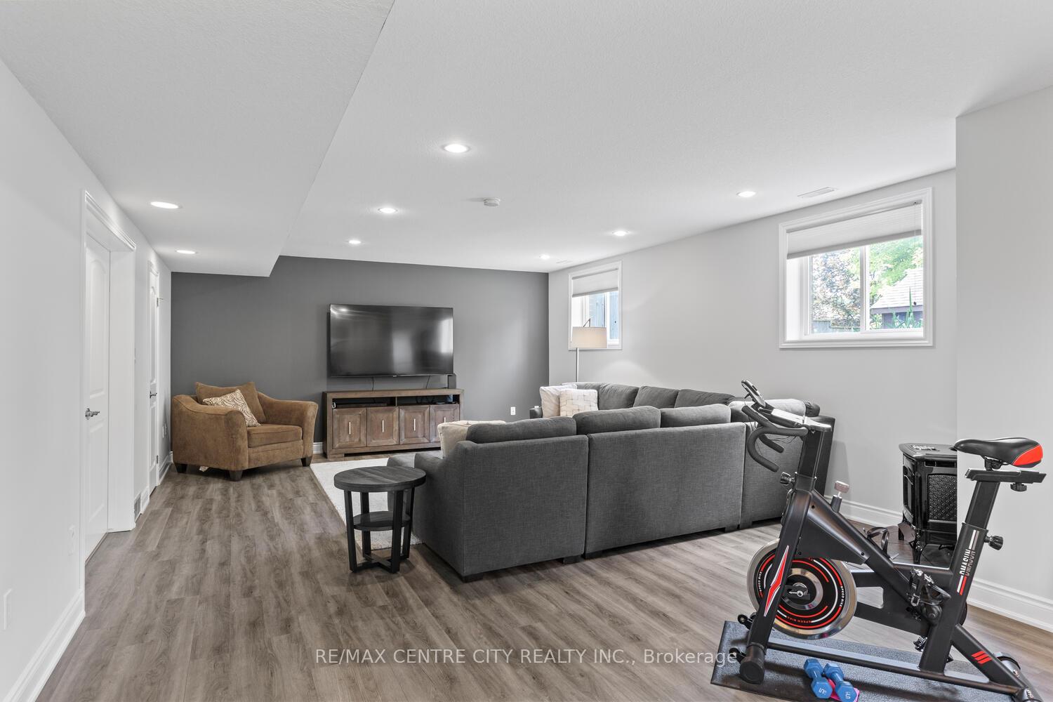 Photo 30 of 4 Ashby Crescent, Strathroy-Caradoc, SW — HOMEH
