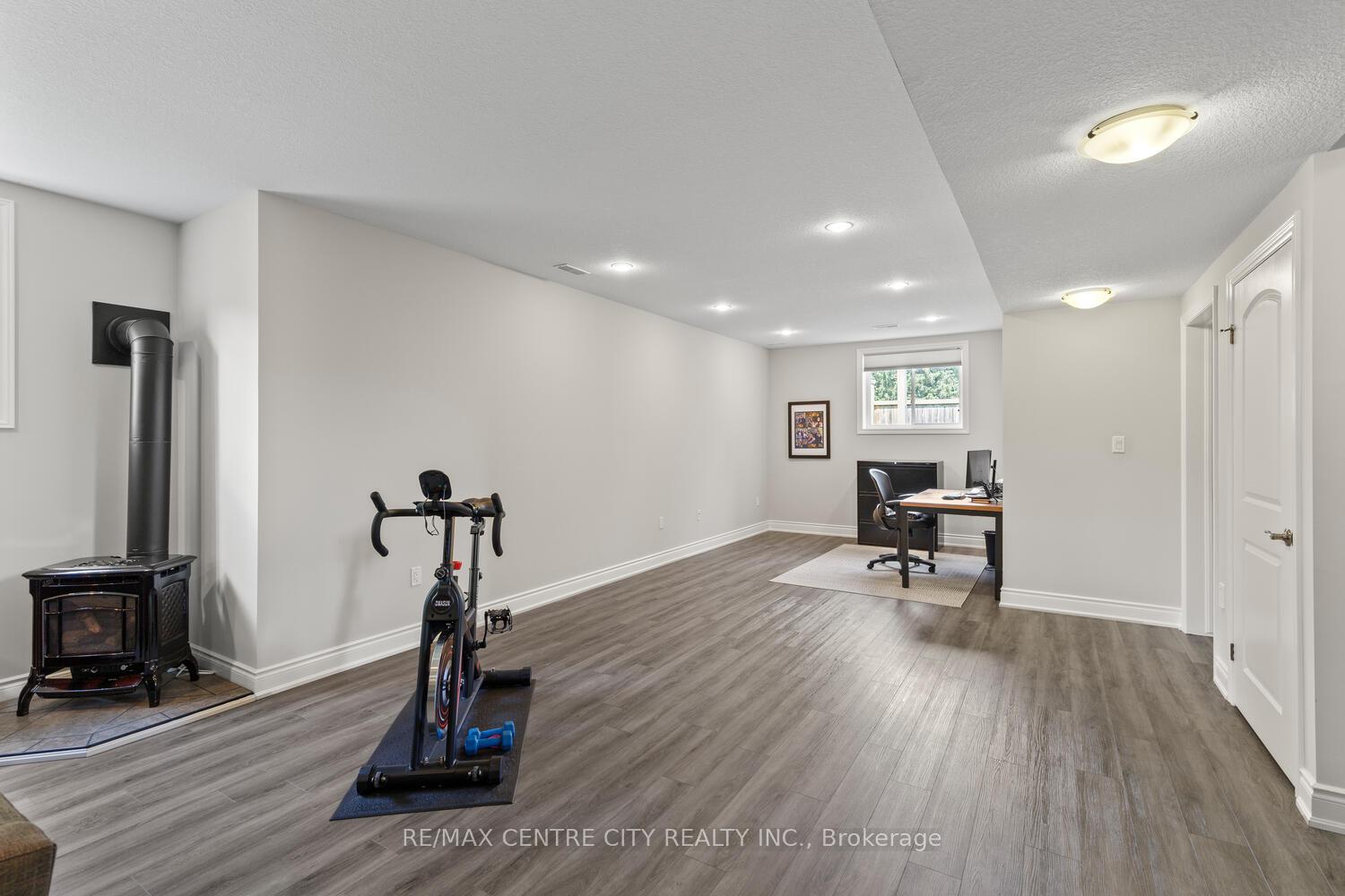 Photo 32 of 4 Ashby Crescent, Strathroy-Caradoc, SW — HOMEH