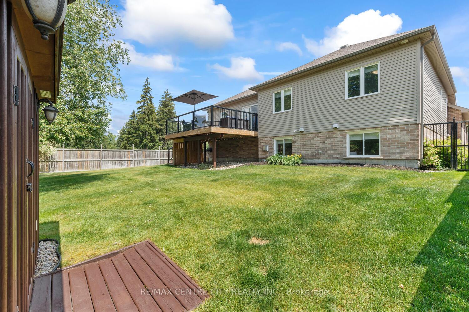 Photo 39 of 4 Ashby Crescent, Strathroy-Caradoc, SW — HOMEH