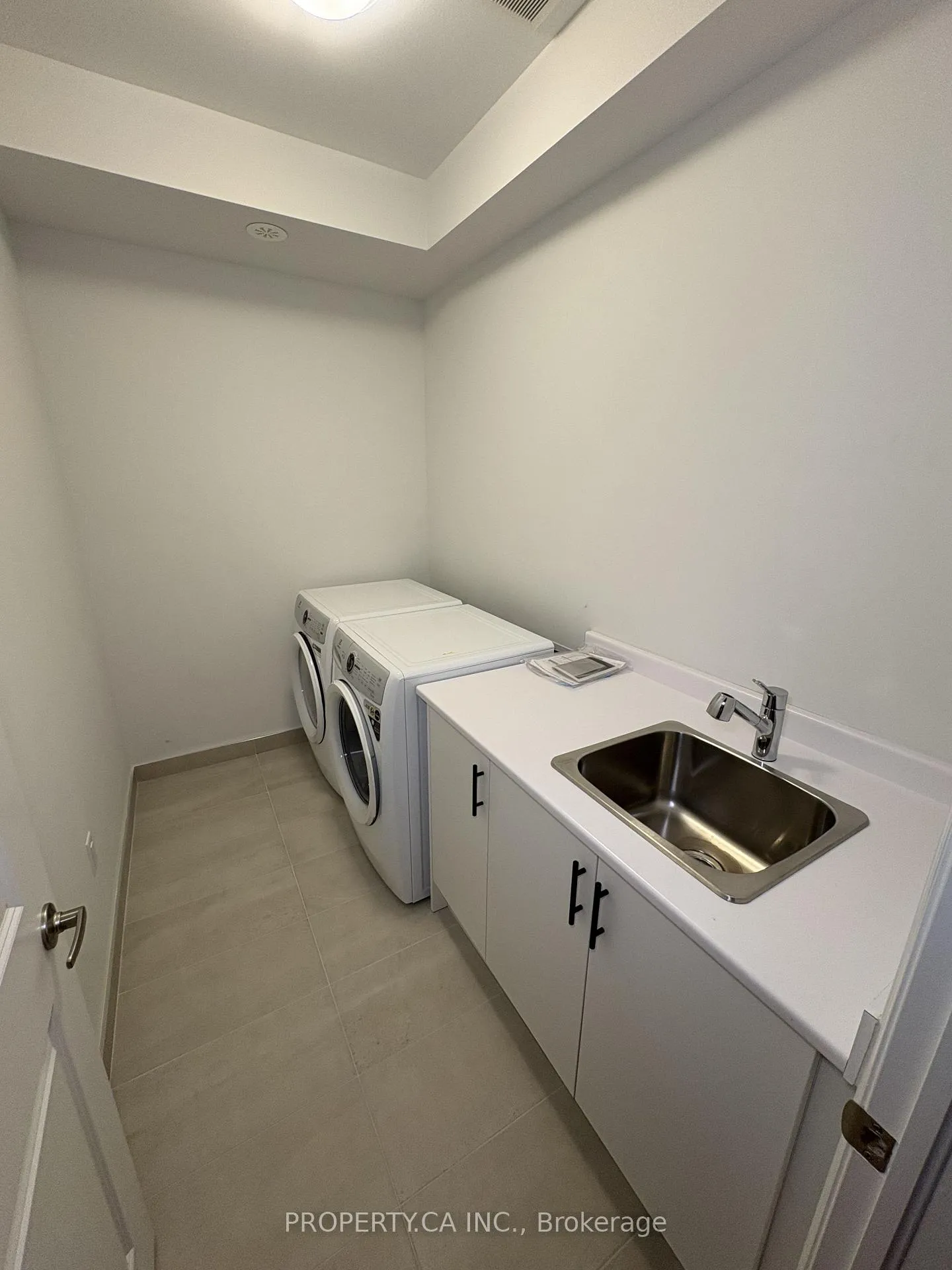 Photo 14 of 132 Falby Road, Brampton, Bram East — HOMEH