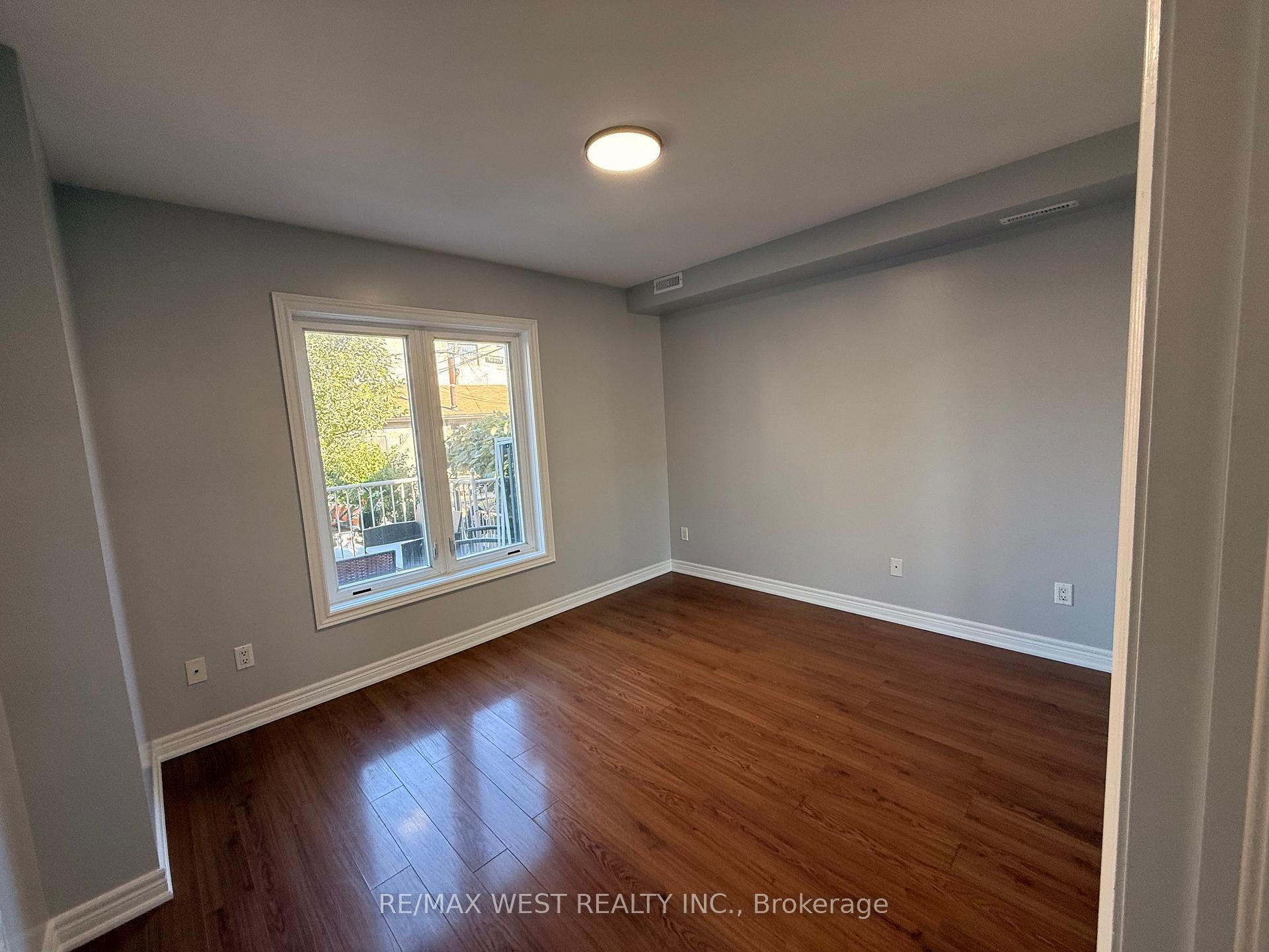 Photo 11 of Unit A, 31 Brookfield Street, Toronto, Trinity-Bellwoods — HOMEH