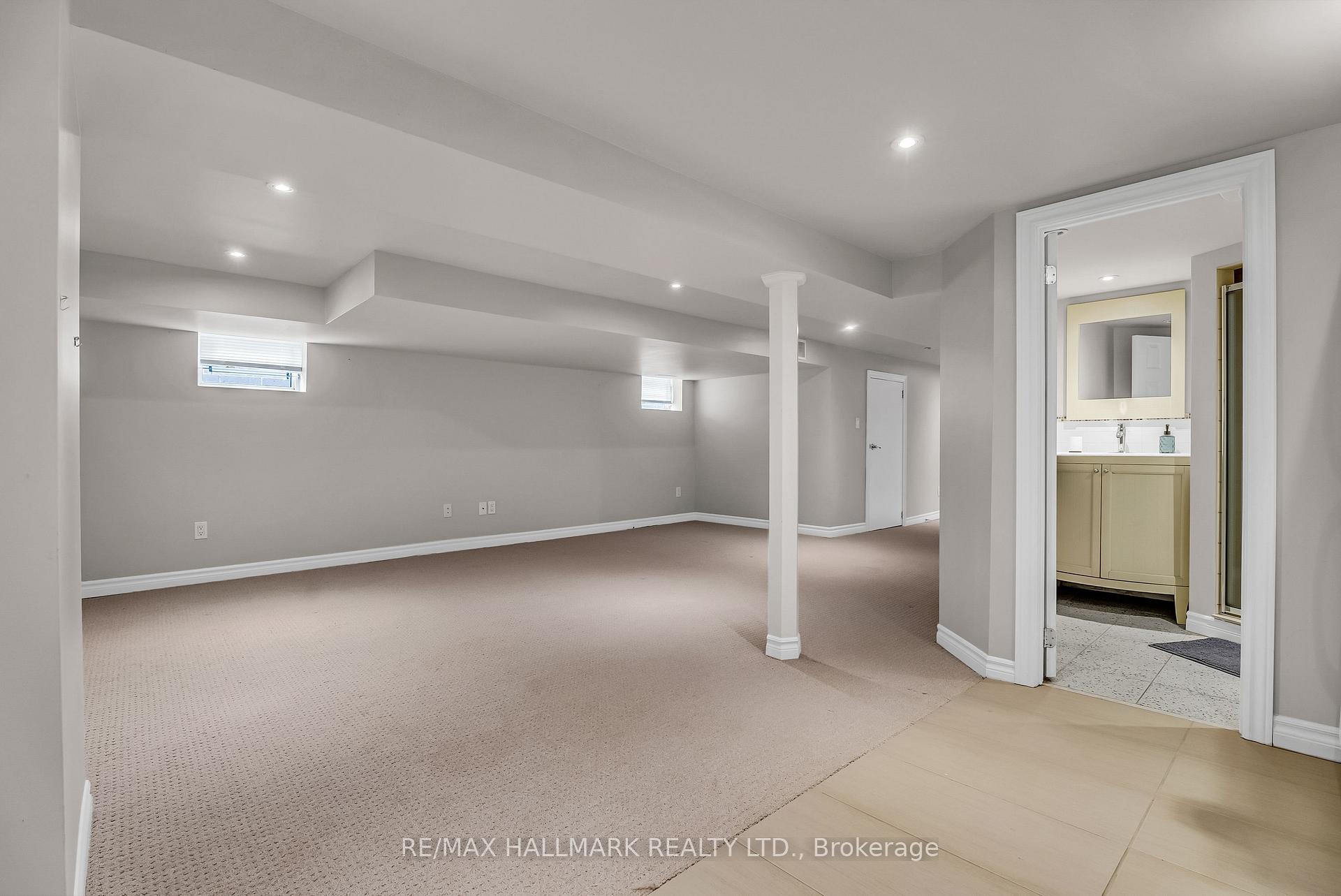 Photo 9 of 450 Cosburn Avenue, Toronto, East York — HOMEH