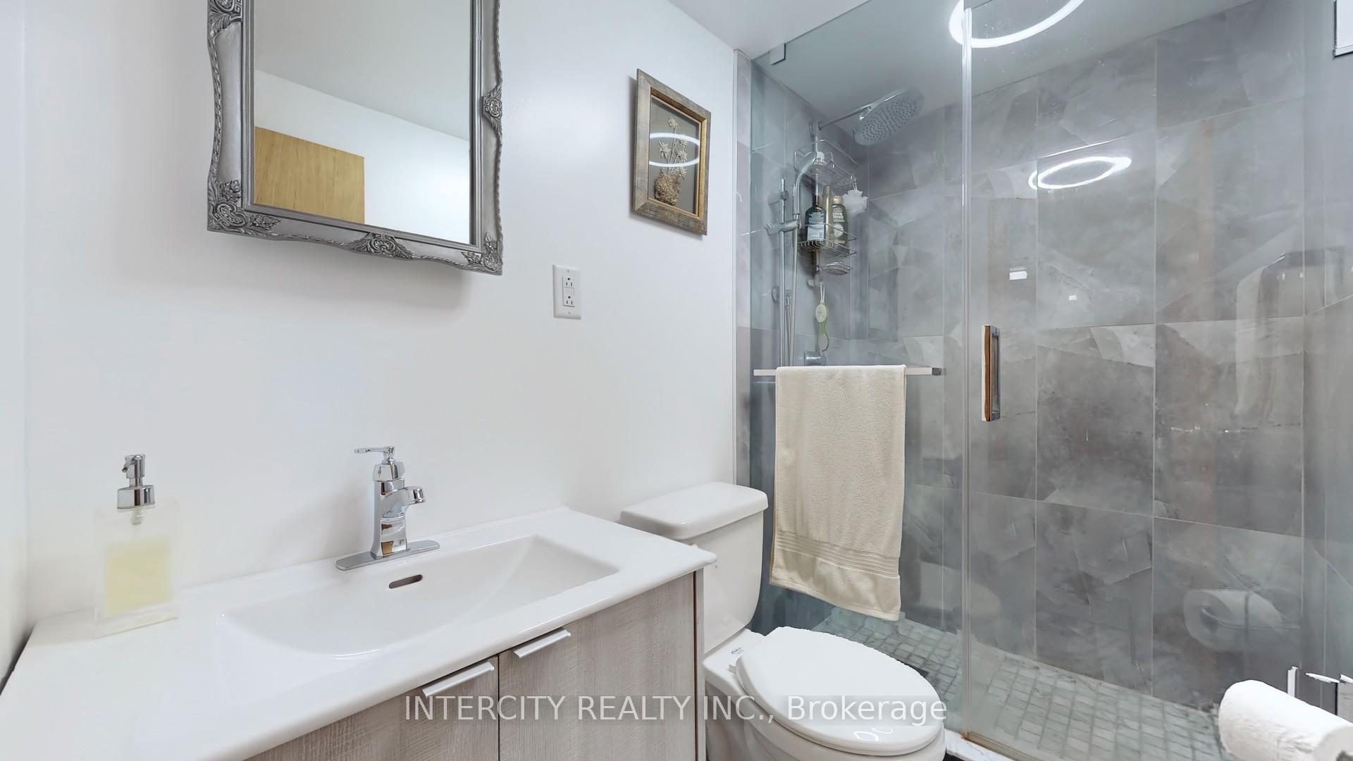 Photo 21 of 14 Bayard Avenue, Scarborough, Wexford-Maryvale — HOMEH