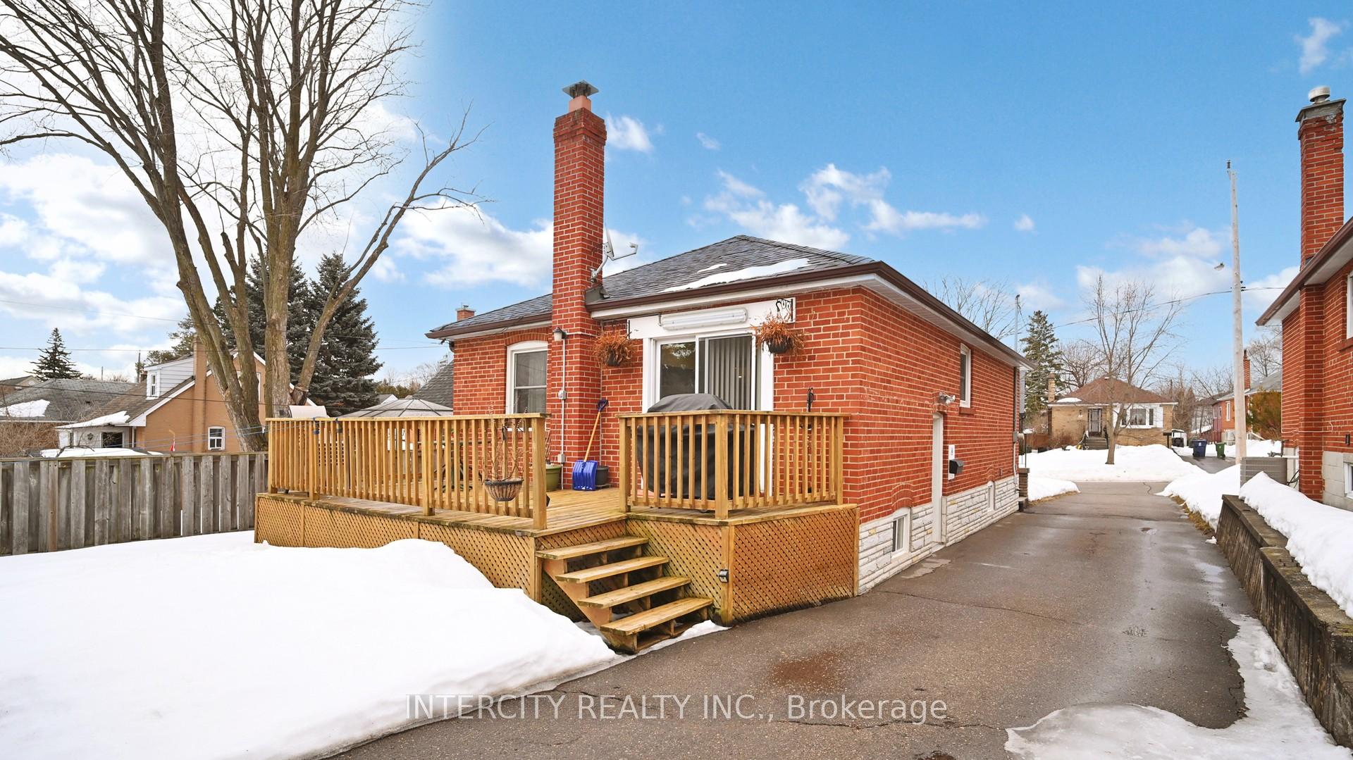 Photo 23 of 14 Bayard Avenue, Scarborough, Wexford-Maryvale — HOMEH