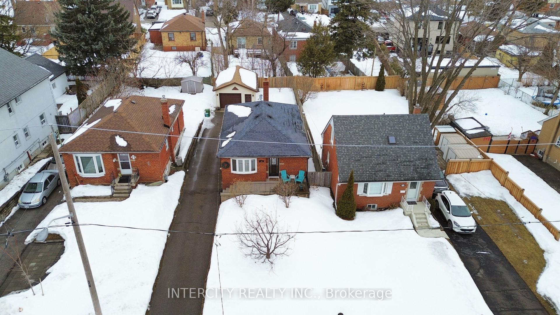 Photo 26 of 14 Bayard Avenue, Scarborough, Wexford-Maryvale — HOMEH