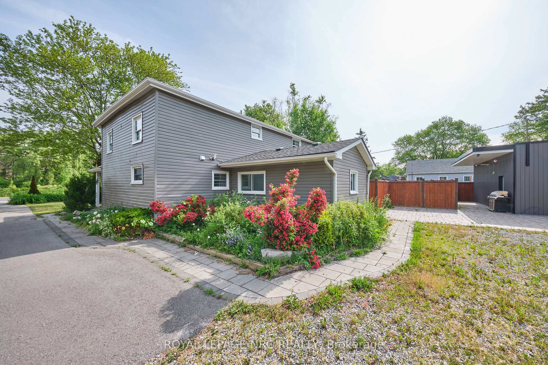 Photo 8 of 2523 Port Robinson Road, Thorold, Hurricane/Merrittville — HOMEH