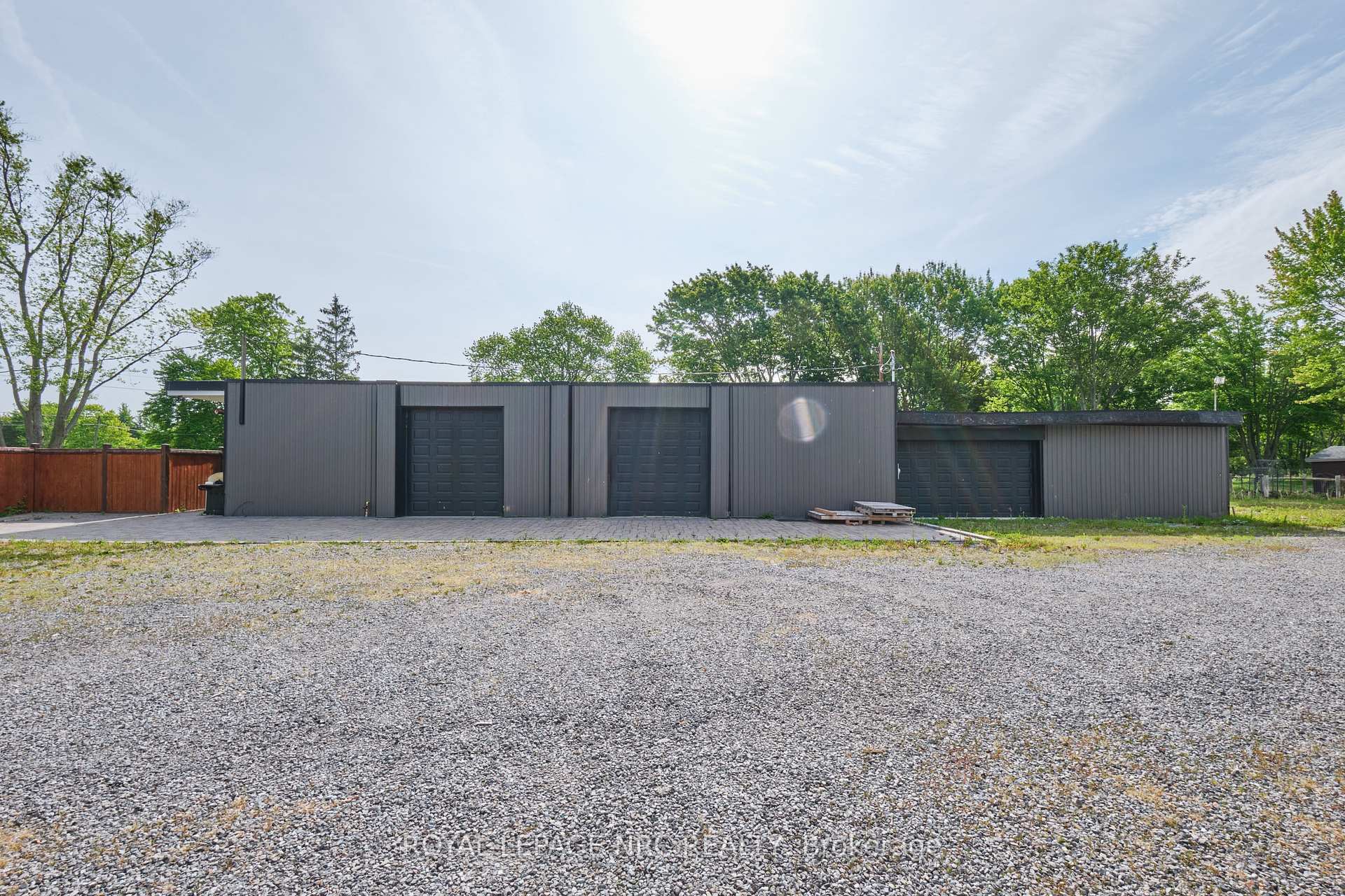 Photo 11 of 2523 Port Robinson Road, Thorold, Hurricane/Merrittville — HOMEH