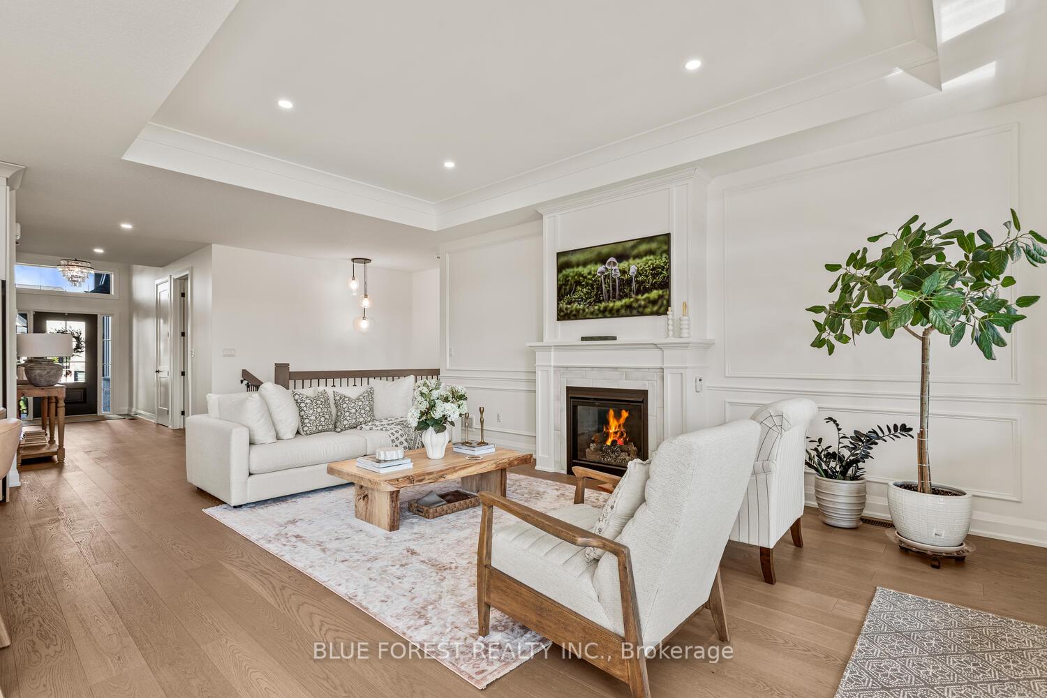 Photo 10 of 86 Kemp Crescent, Strathroy-Caradoc, NE — HOMEH