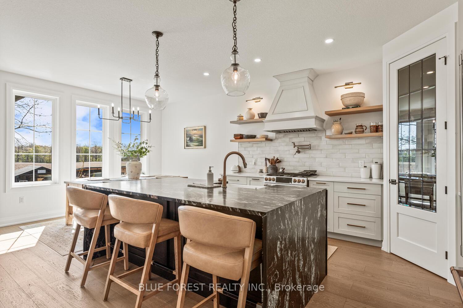 Photo 11 of 86 Kemp Crescent, Strathroy-Caradoc, NE — HOMEH