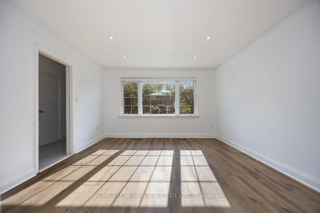 Photo 3 of 112 Meighen Avenue, Toronto, O'Connor-Parkview — HOMEH