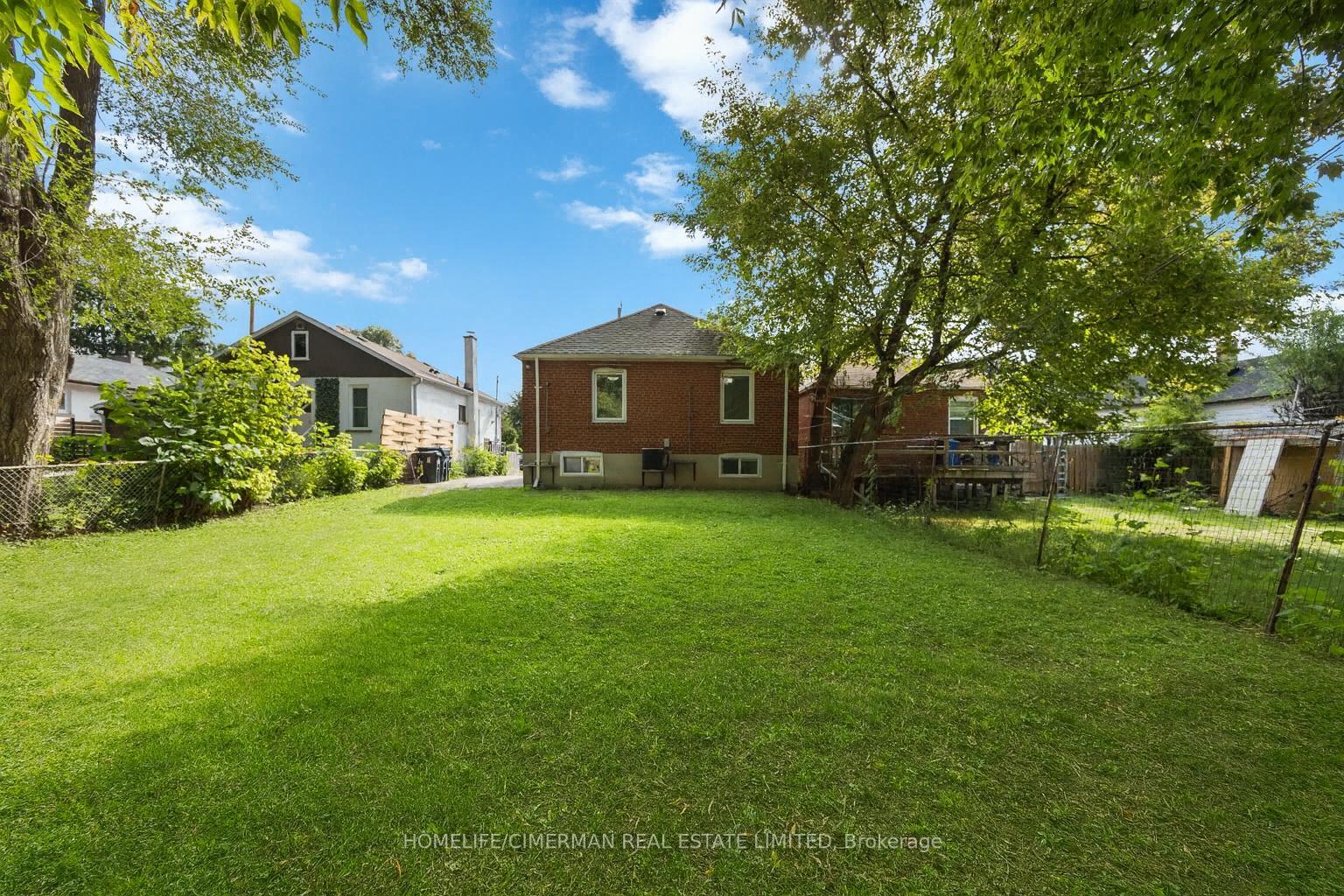 Photo 9 of 112 Meighen Avenue, Toronto, O'Connor-Parkview — HOMEH