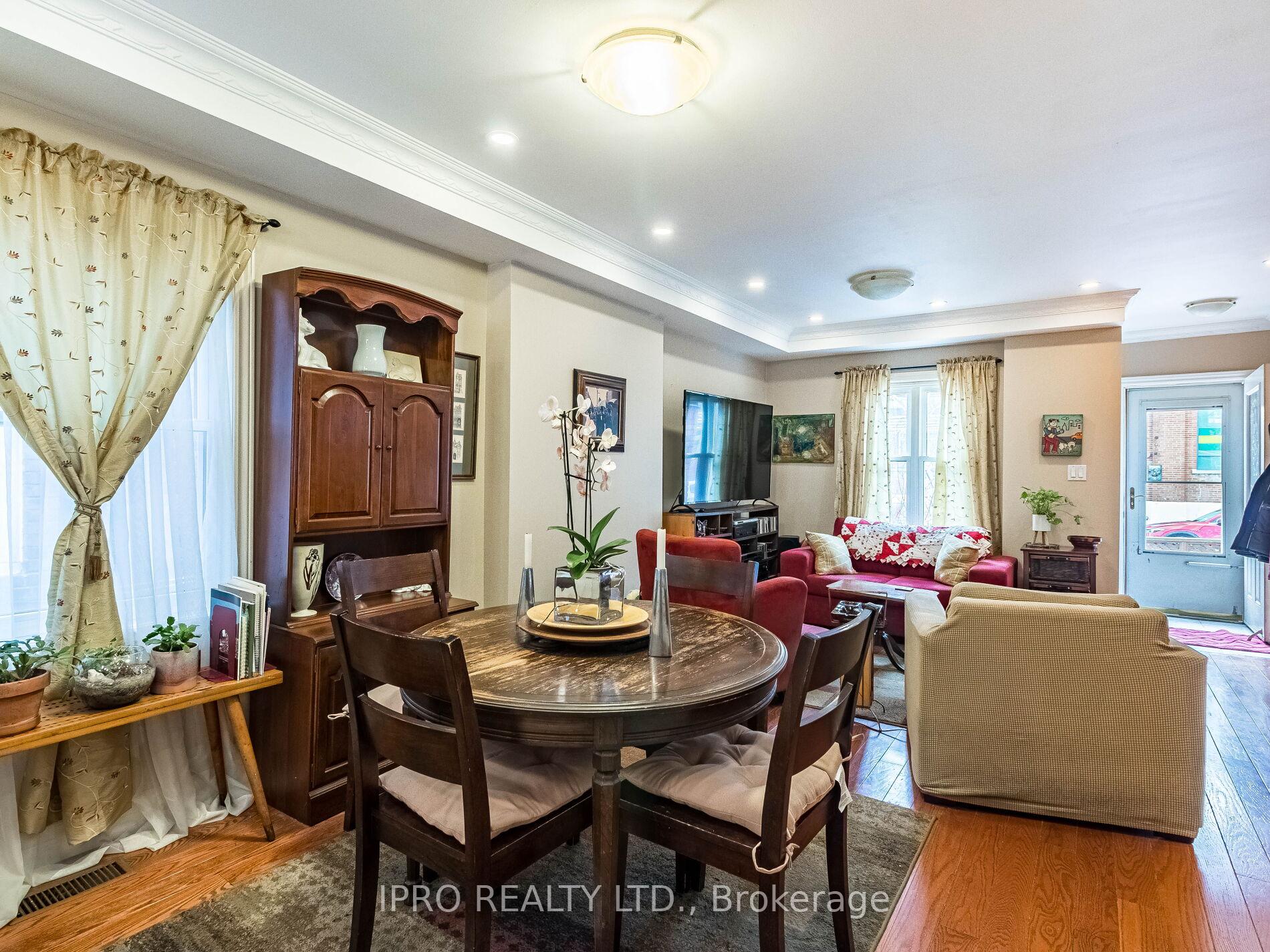 Photo 10 of 24 Mosley Street, Toronto, South Riverdale — HOMEH