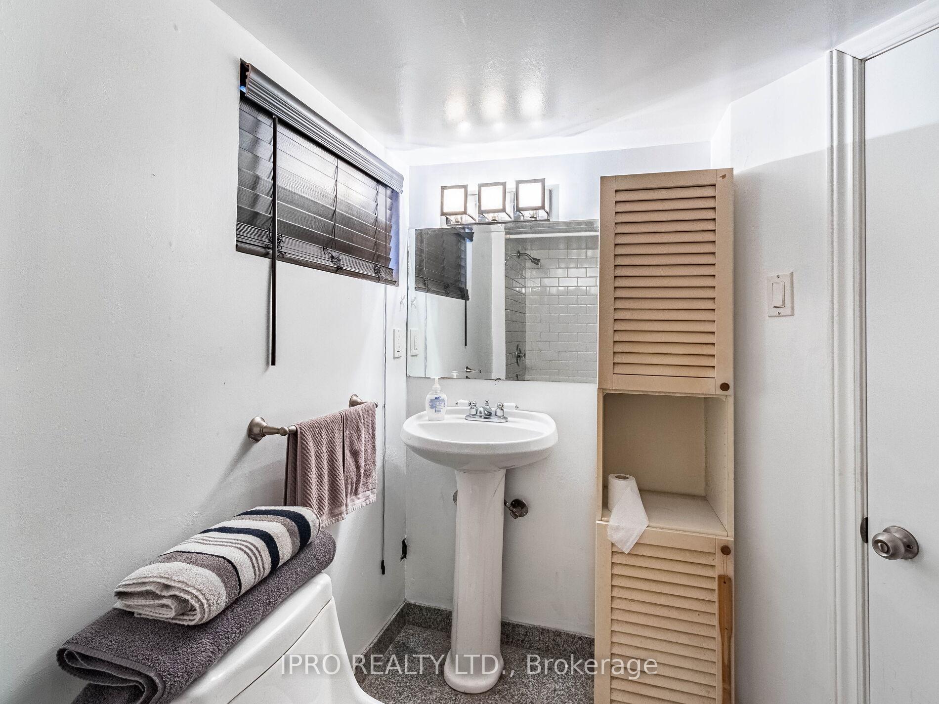 Photo 33 of 24 Mosley Street, Toronto, South Riverdale — HOMEH