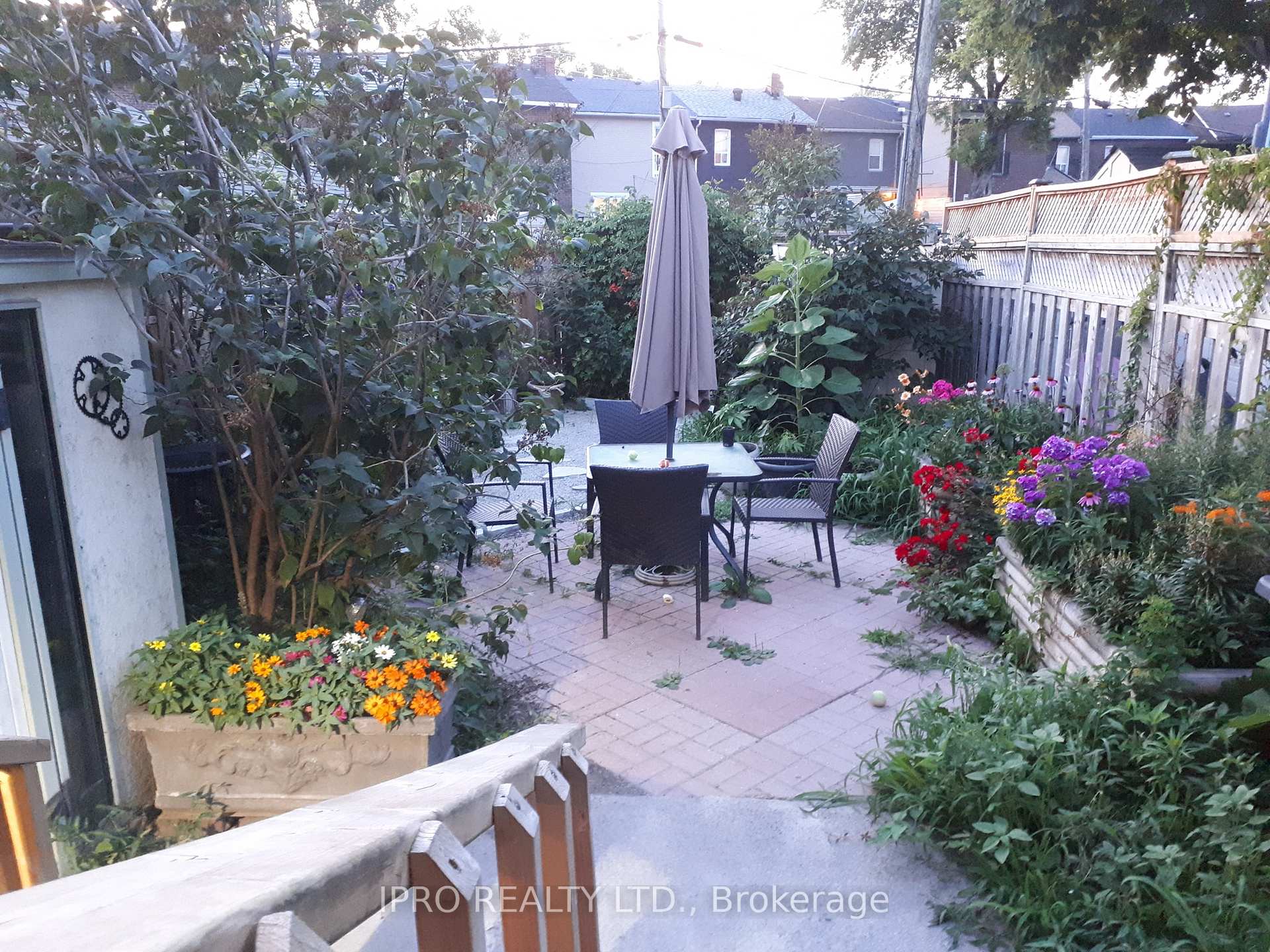 Photo 39 of 24 Mosley Street, Toronto, South Riverdale — HOMEH