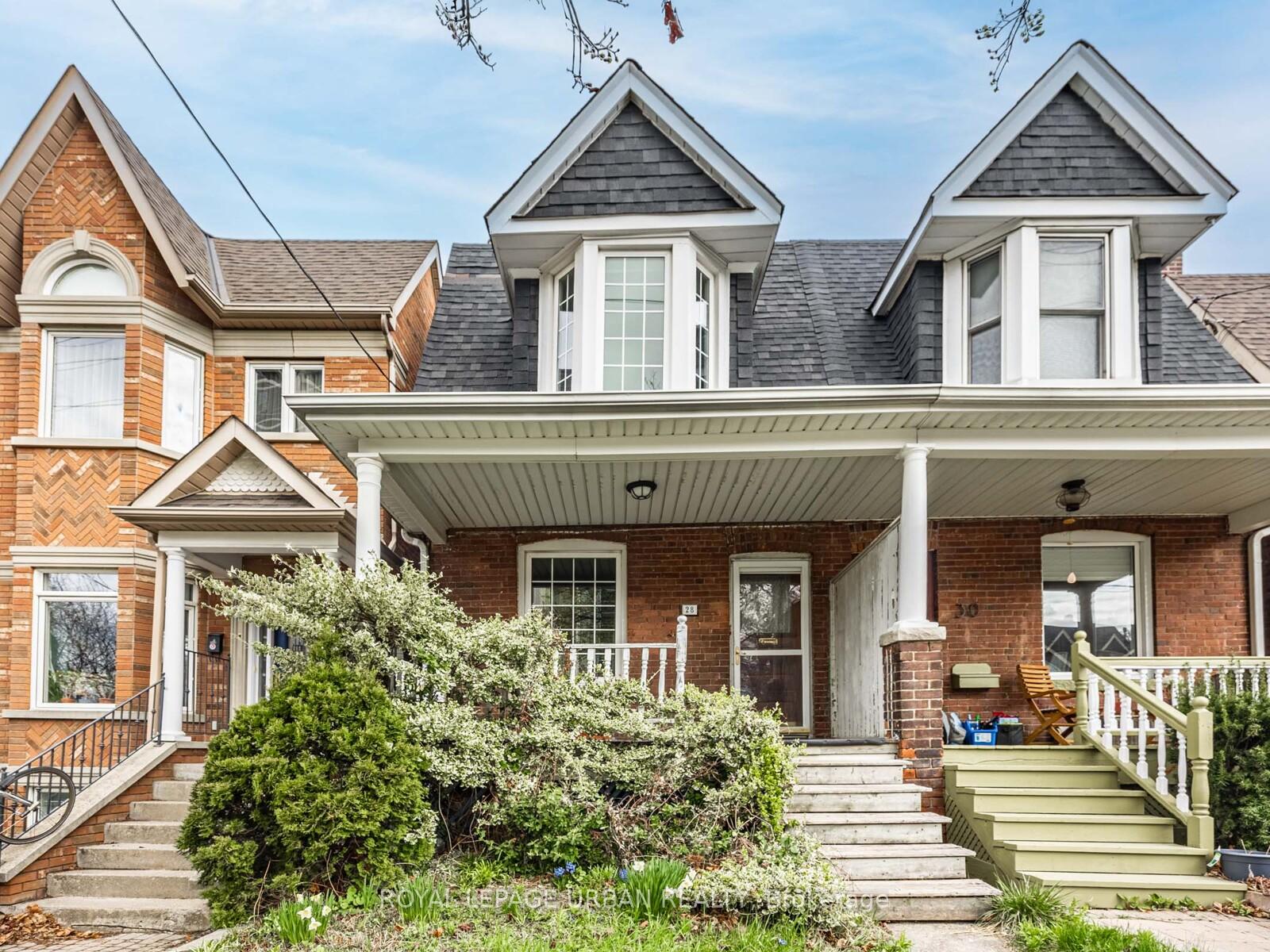 Front of 28 Eastmount Avenue