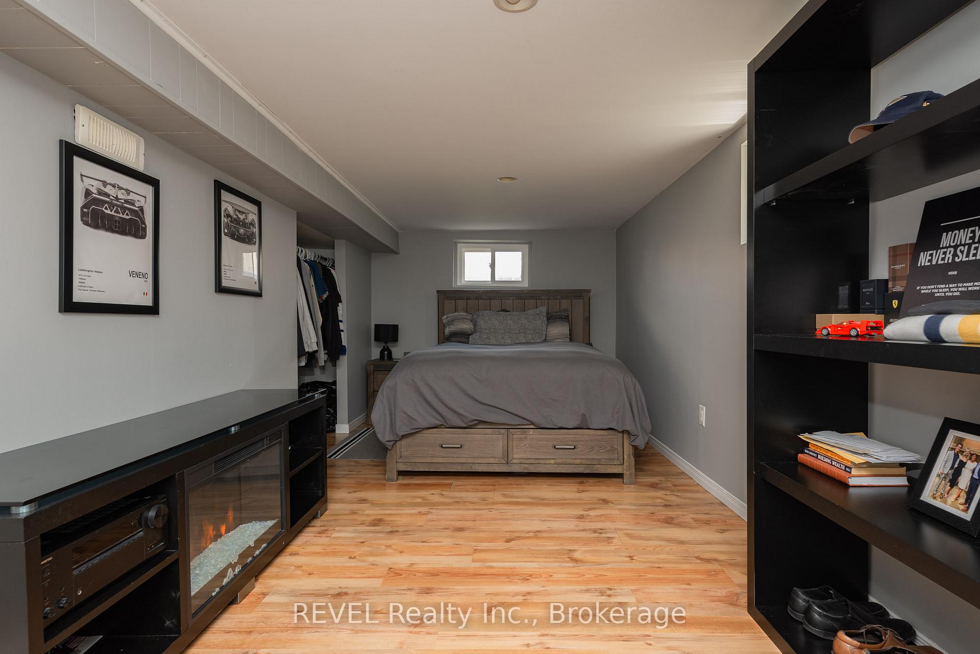 Photo 20 of 20 Whyte Avenue N, Thorold, Thorold Downtown — HOMEH