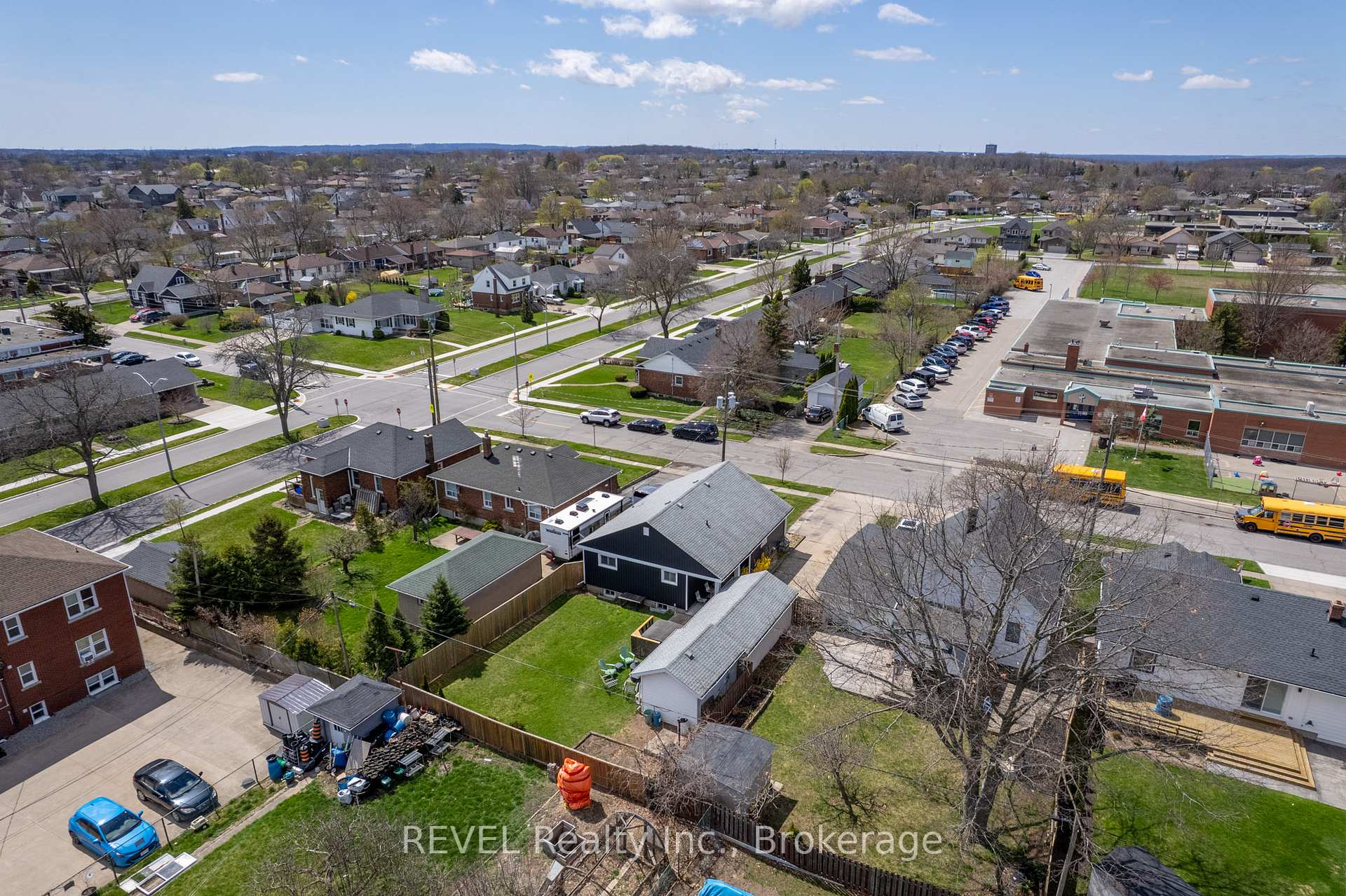 Photo 28 of 20 Whyte Avenue N, Thorold, Thorold Downtown — HOMEH