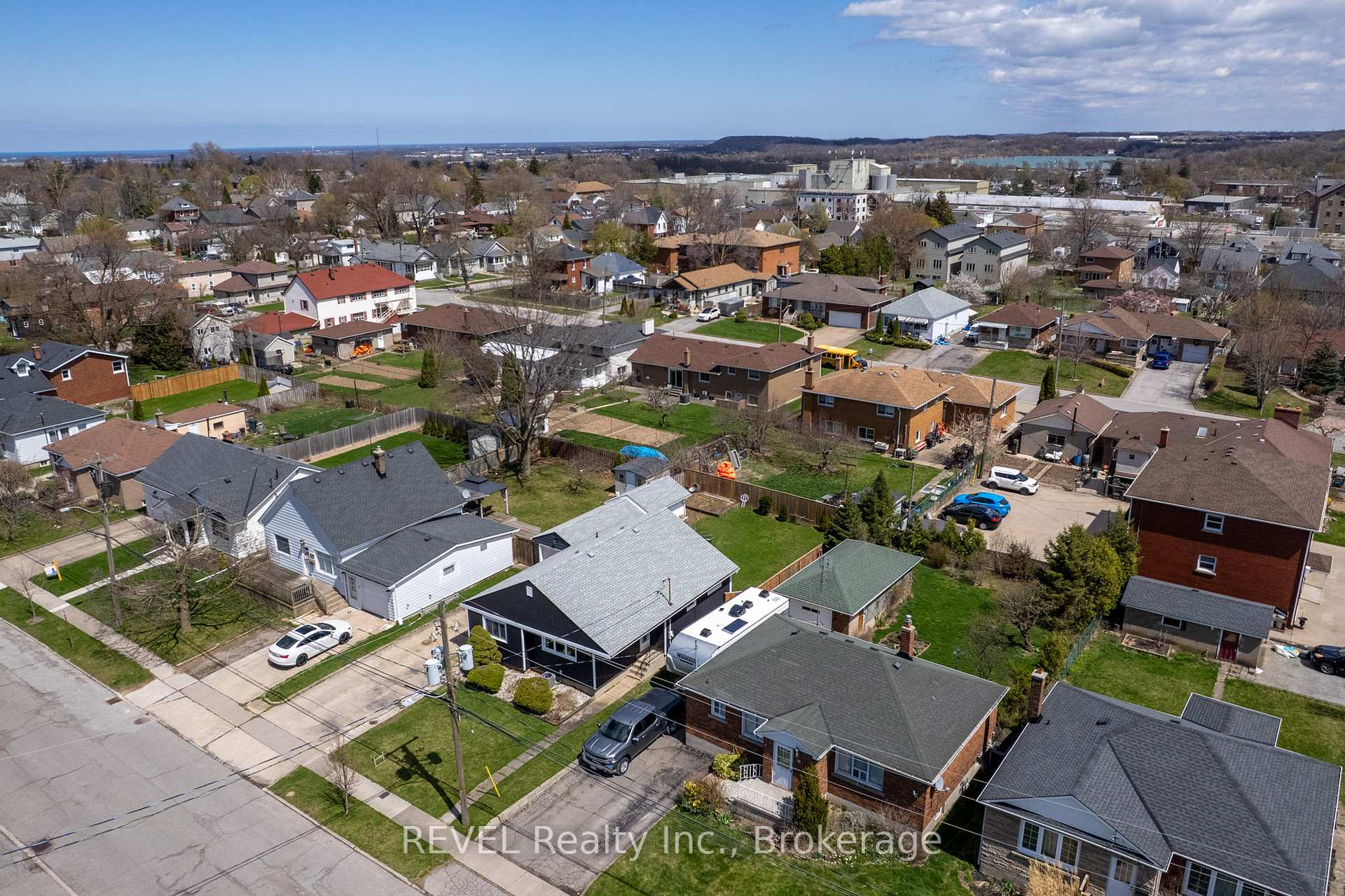 Photo 31 of 20 Whyte Avenue N, Thorold, Thorold Downtown — HOMEH
