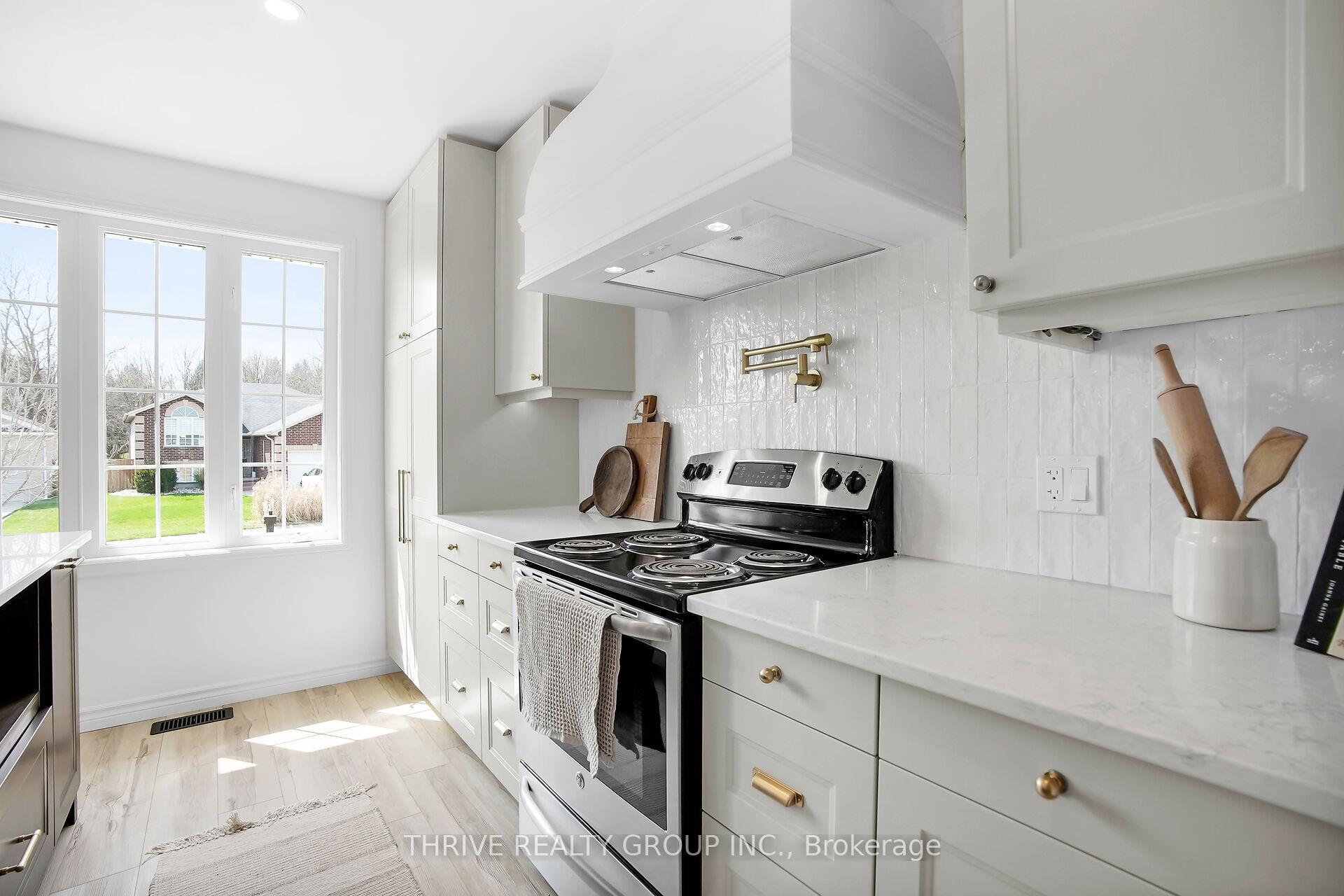 Photo 13 of 20 Deborah Drive, Strathroy-Caradoc, NE — HOMEH