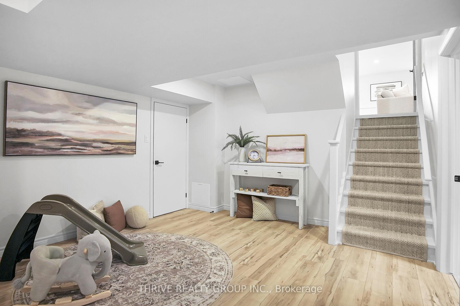 Photo 37 of 20 Deborah Drive, Strathroy-Caradoc, NE — HOMEH