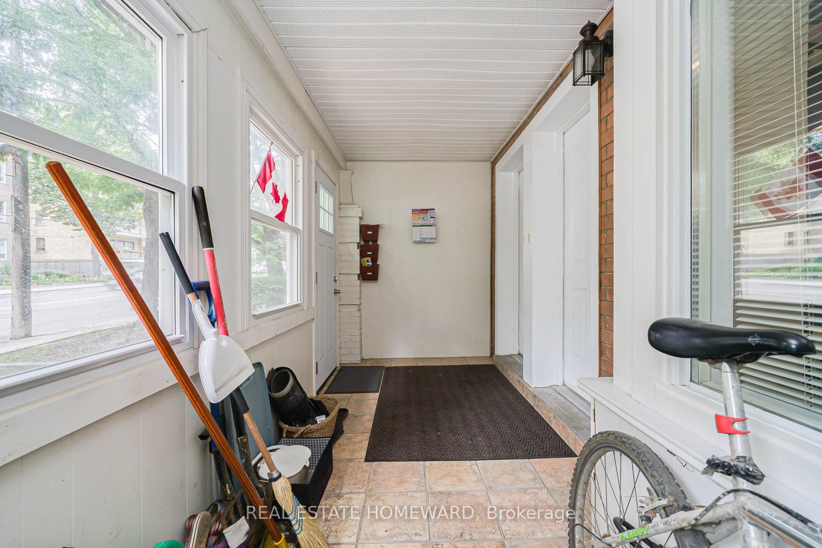 Photo 10 of 135 Kingston Road, Toronto, The Beaches — HOMEH