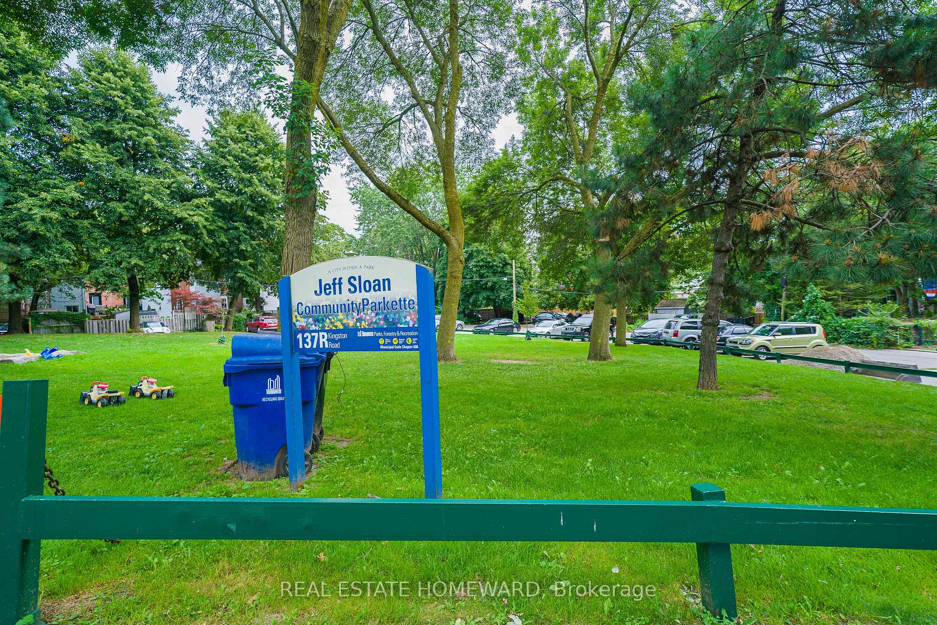 Photo 12 of 135 Kingston Road, Toronto, The Beaches — HOMEH