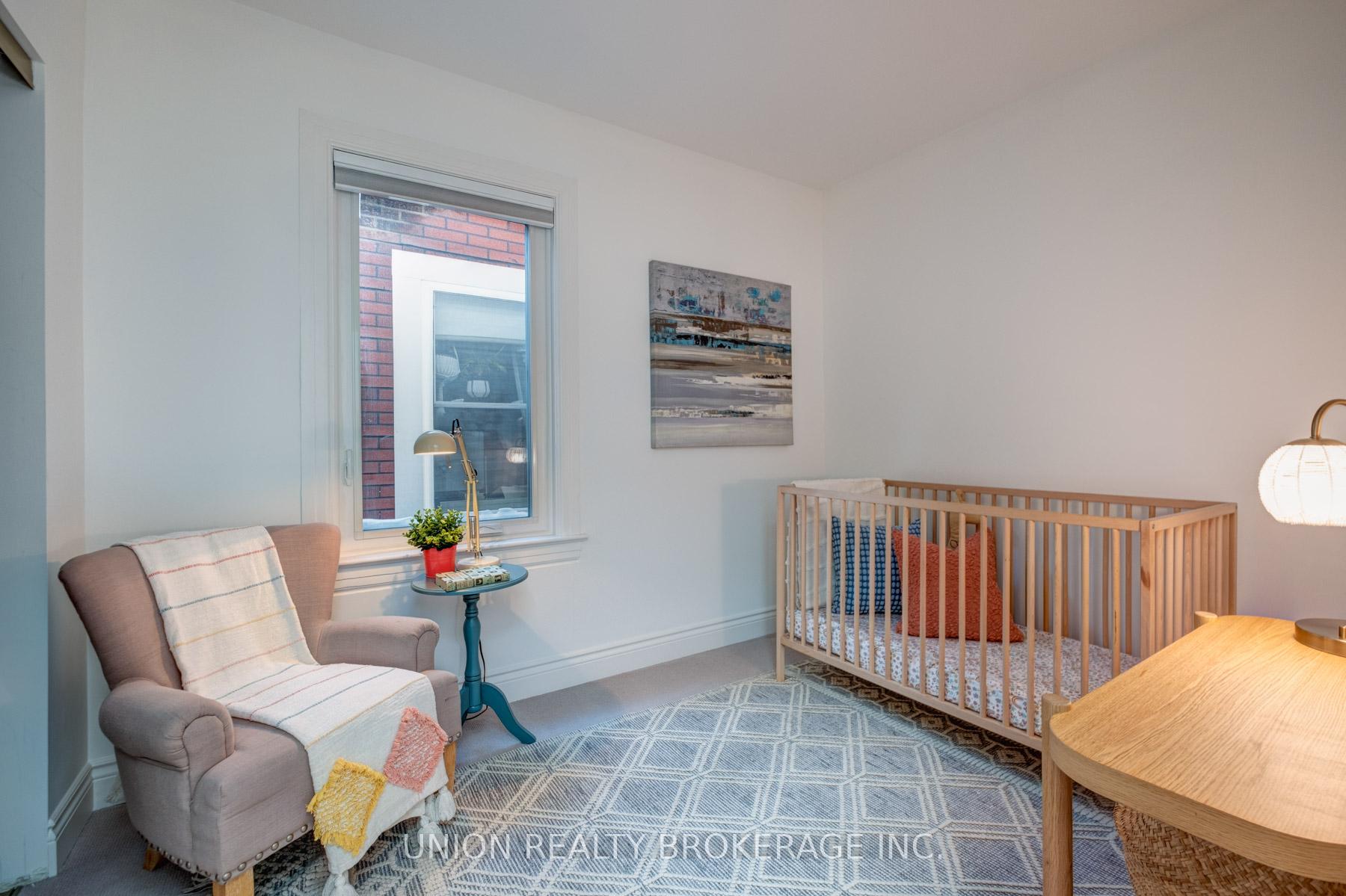 Photo 16 of 25 Kent Road, Toronto, Greenwood-Coxwell — HOMEH