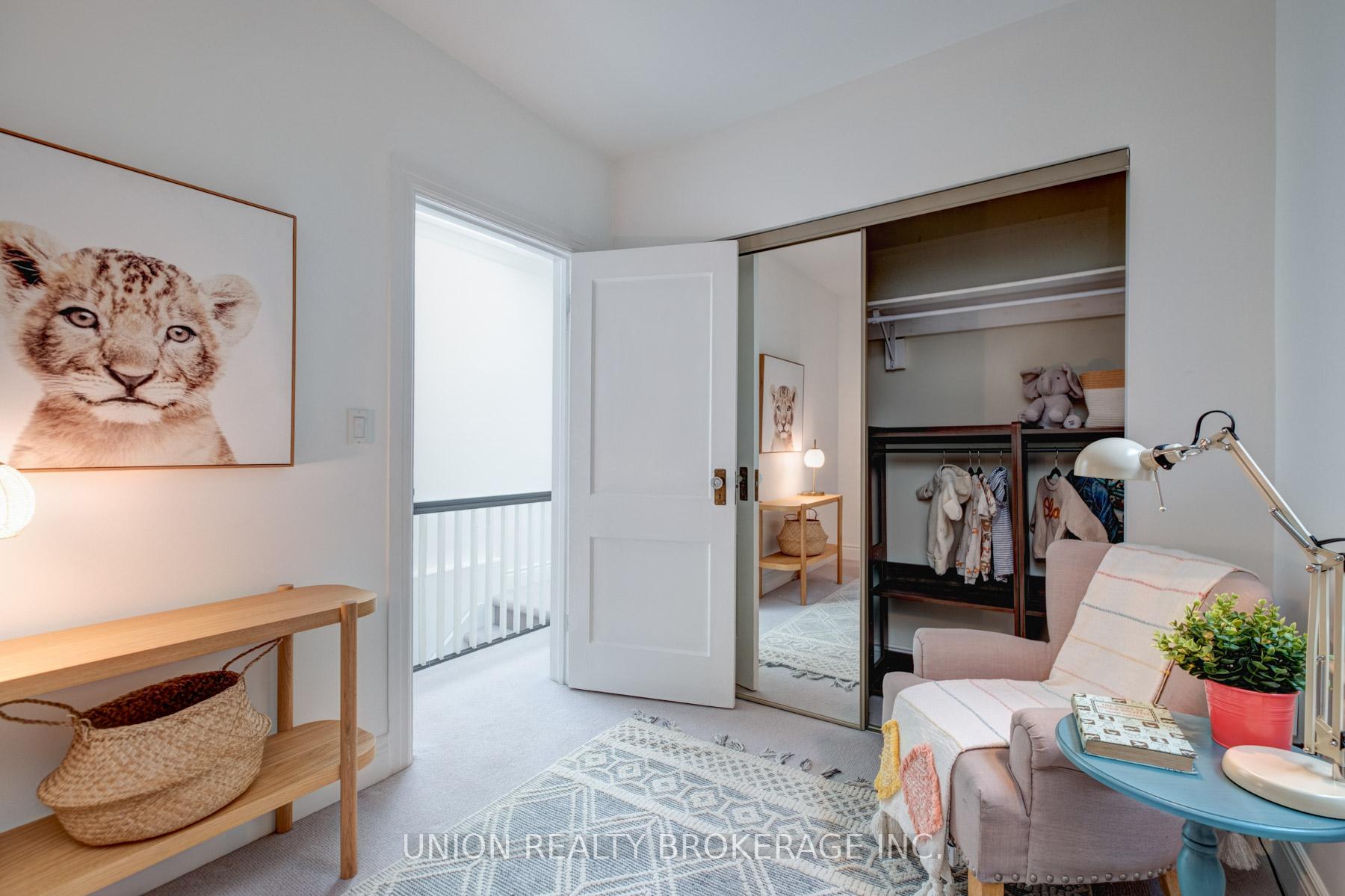 Photo 17 of 25 Kent Road, Toronto, Greenwood-Coxwell — HOMEH