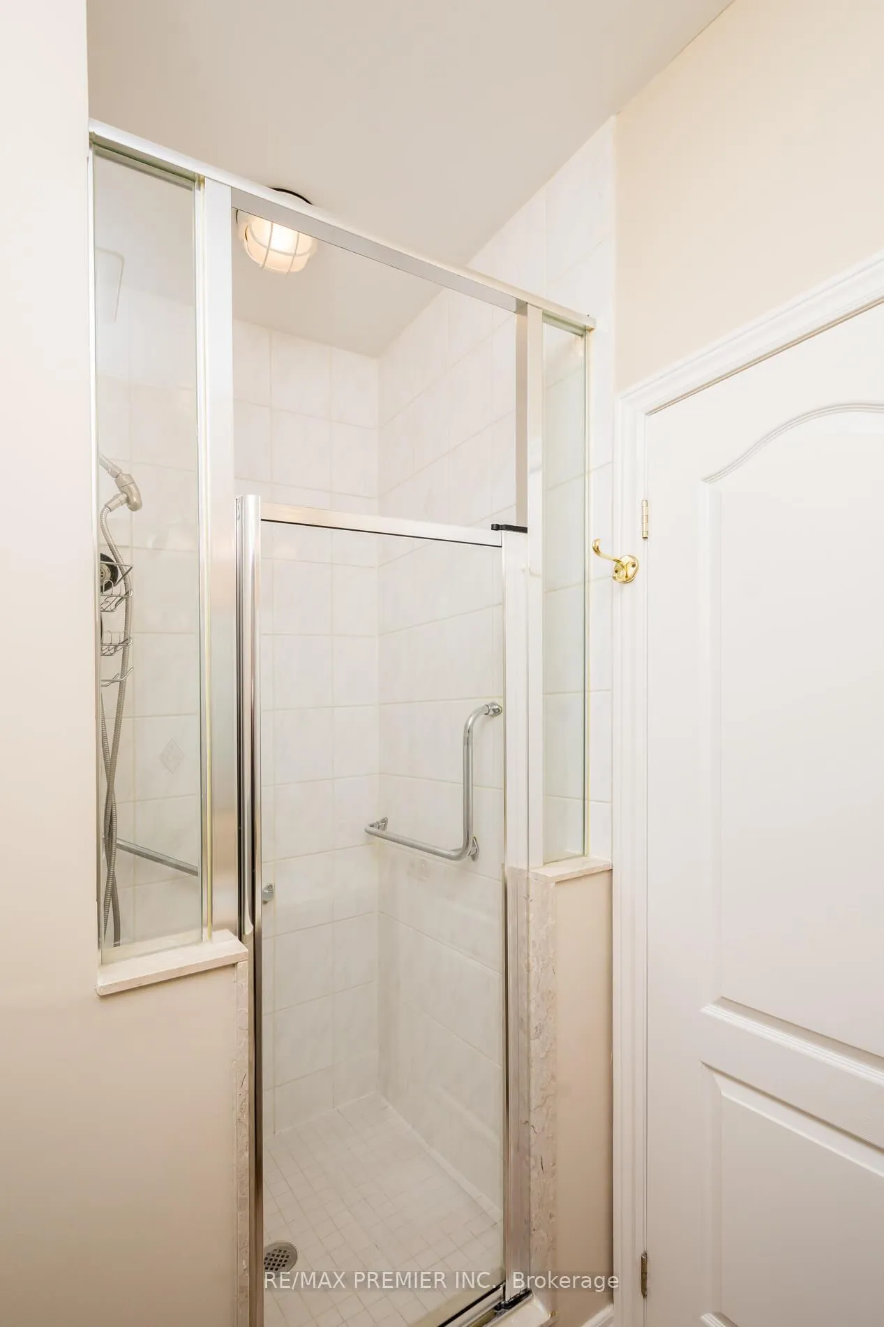 Photo 17 of 36 Toulon Crescent, Vaughan, Vellore Village — HOMEH