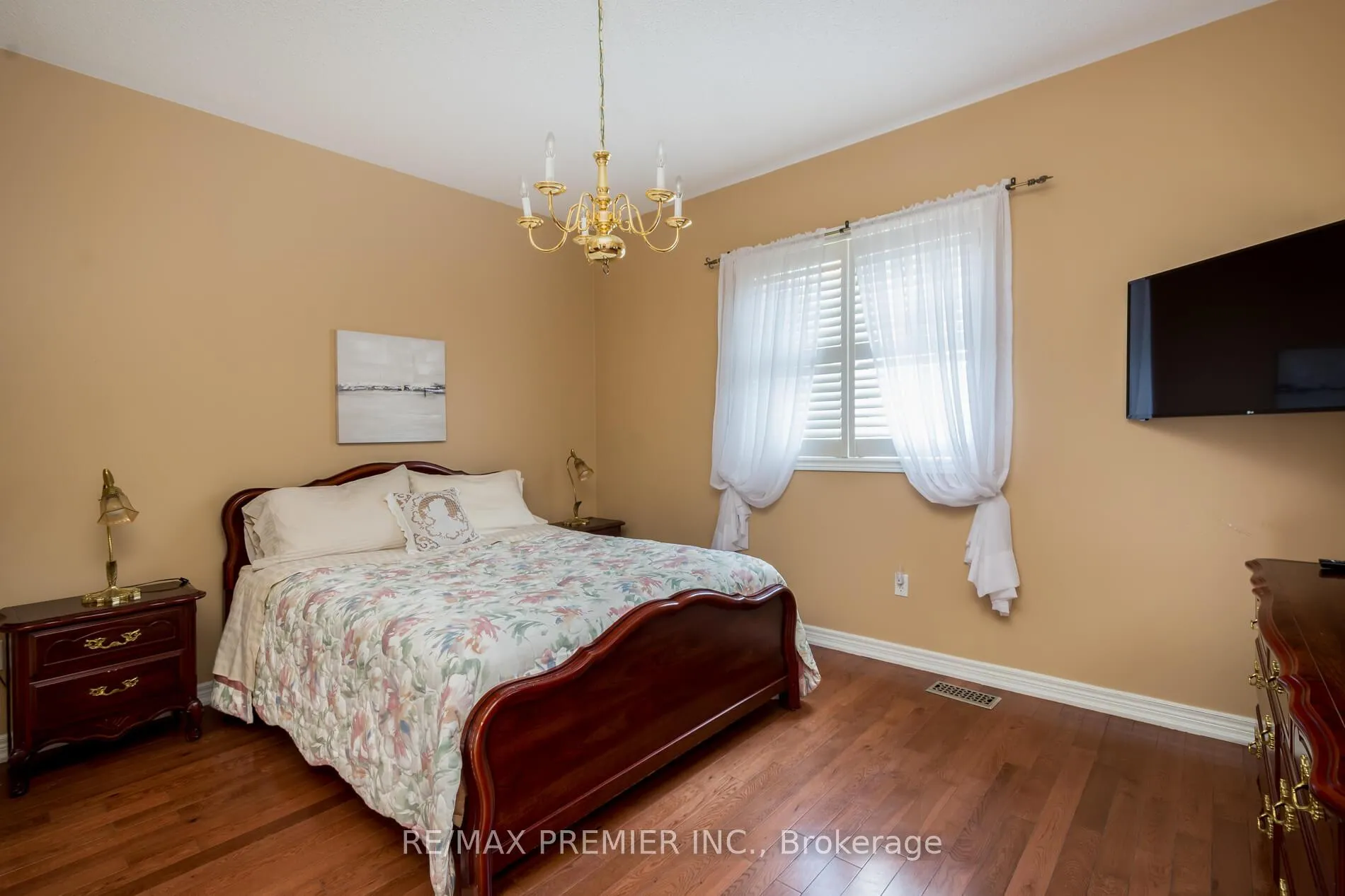 Photo 19 of 36 Toulon Crescent, Vaughan, Vellore Village — HOMEH