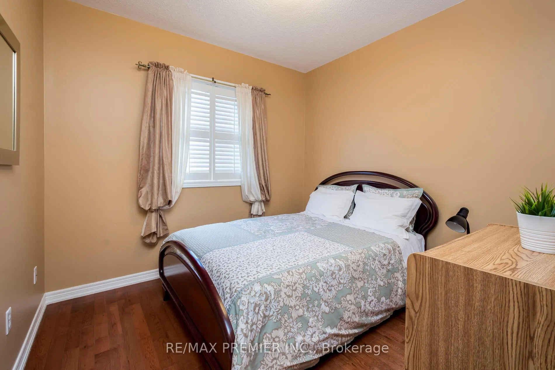 Photo 22 of 36 Toulon Crescent, Vaughan, Vellore Village — HOMEH