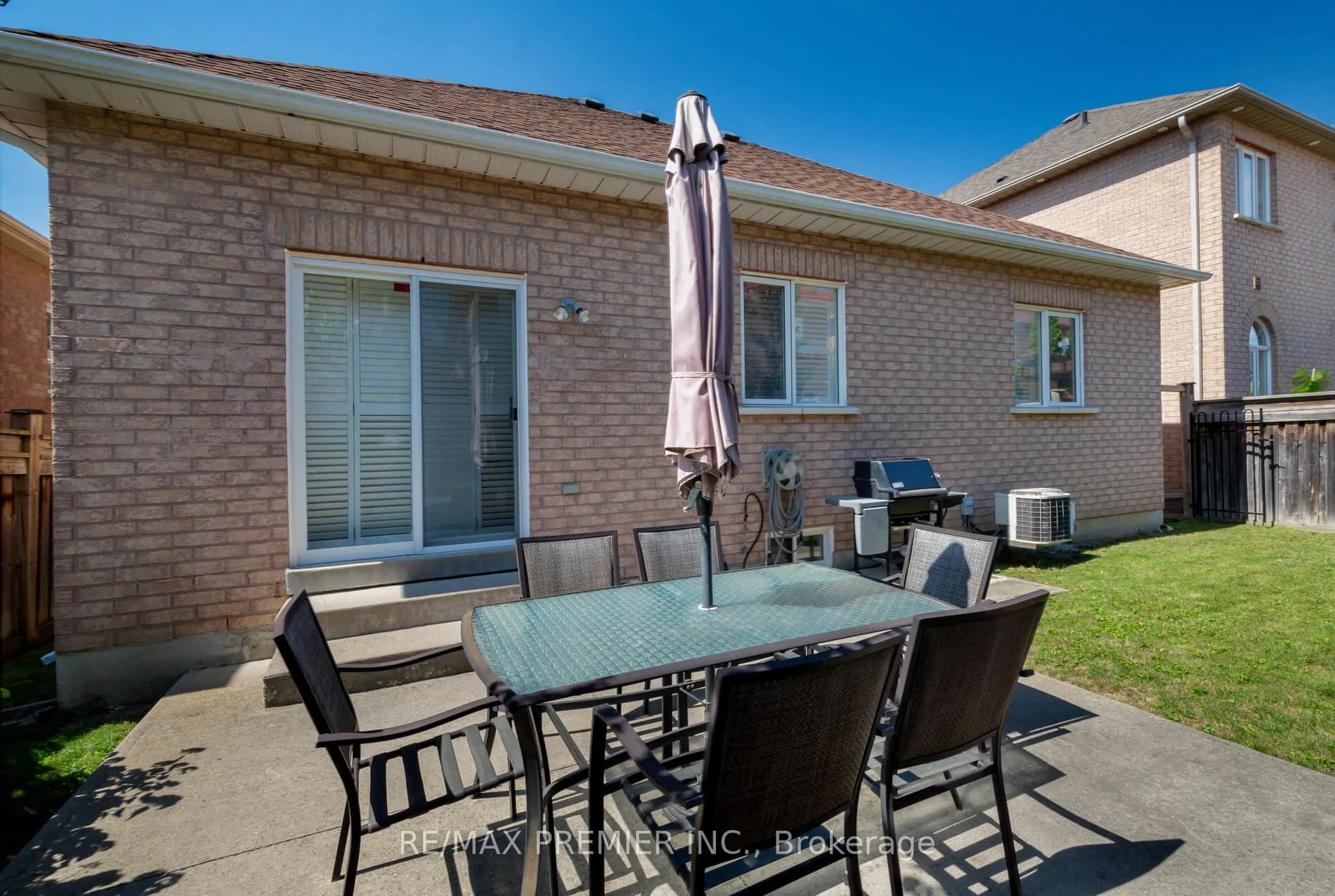 Photo 29 of 36 Toulon Crescent, Vaughan, Vellore Village — HOMEH
