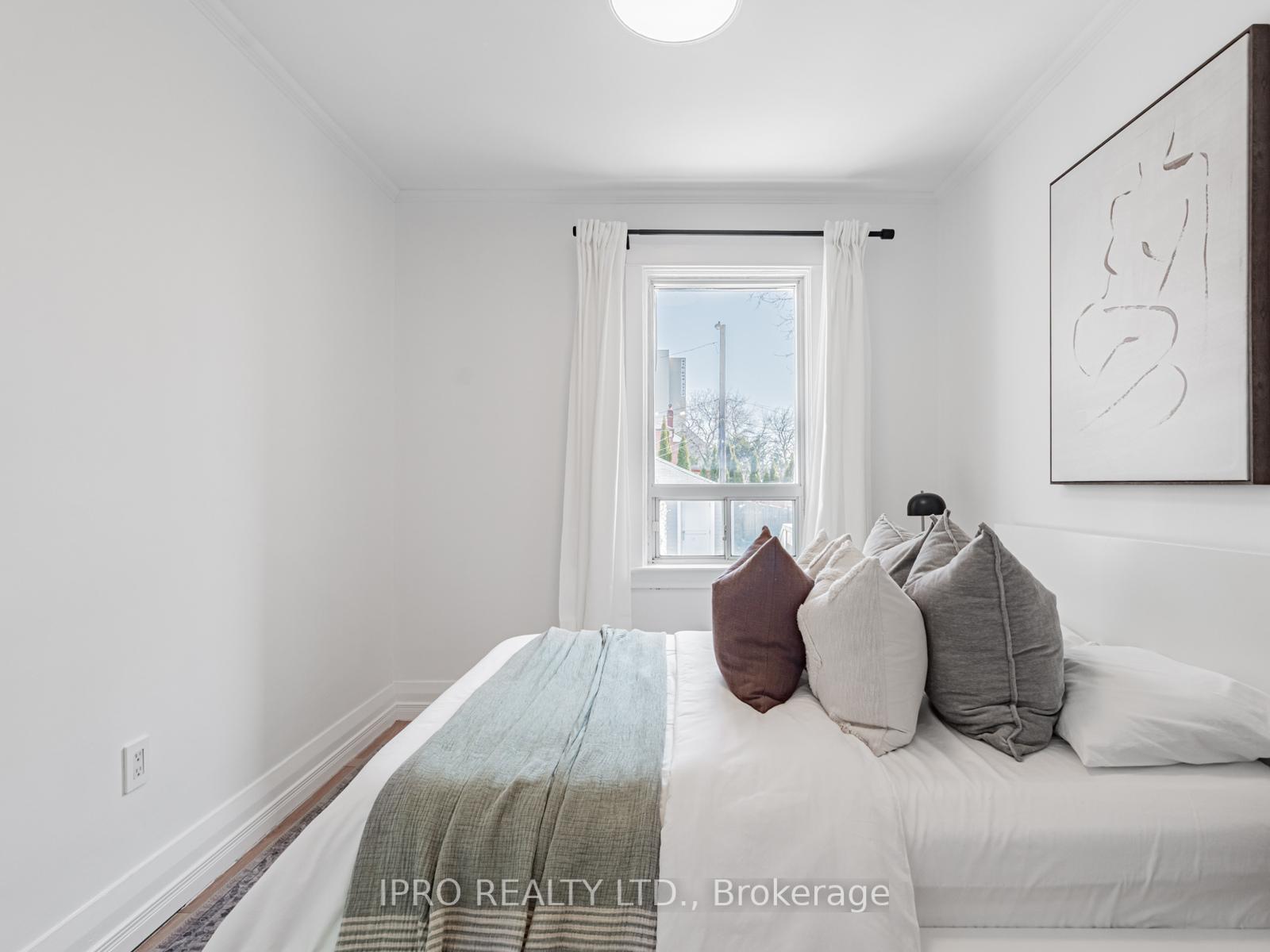 Photo 18 of 5 Thyra Avenue, Toronto, Crescent Town — HOMEH