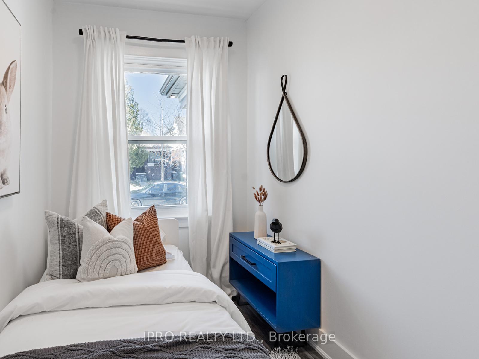 Photo 21 of 5 Thyra Avenue, Toronto, Crescent Town — HOMEH