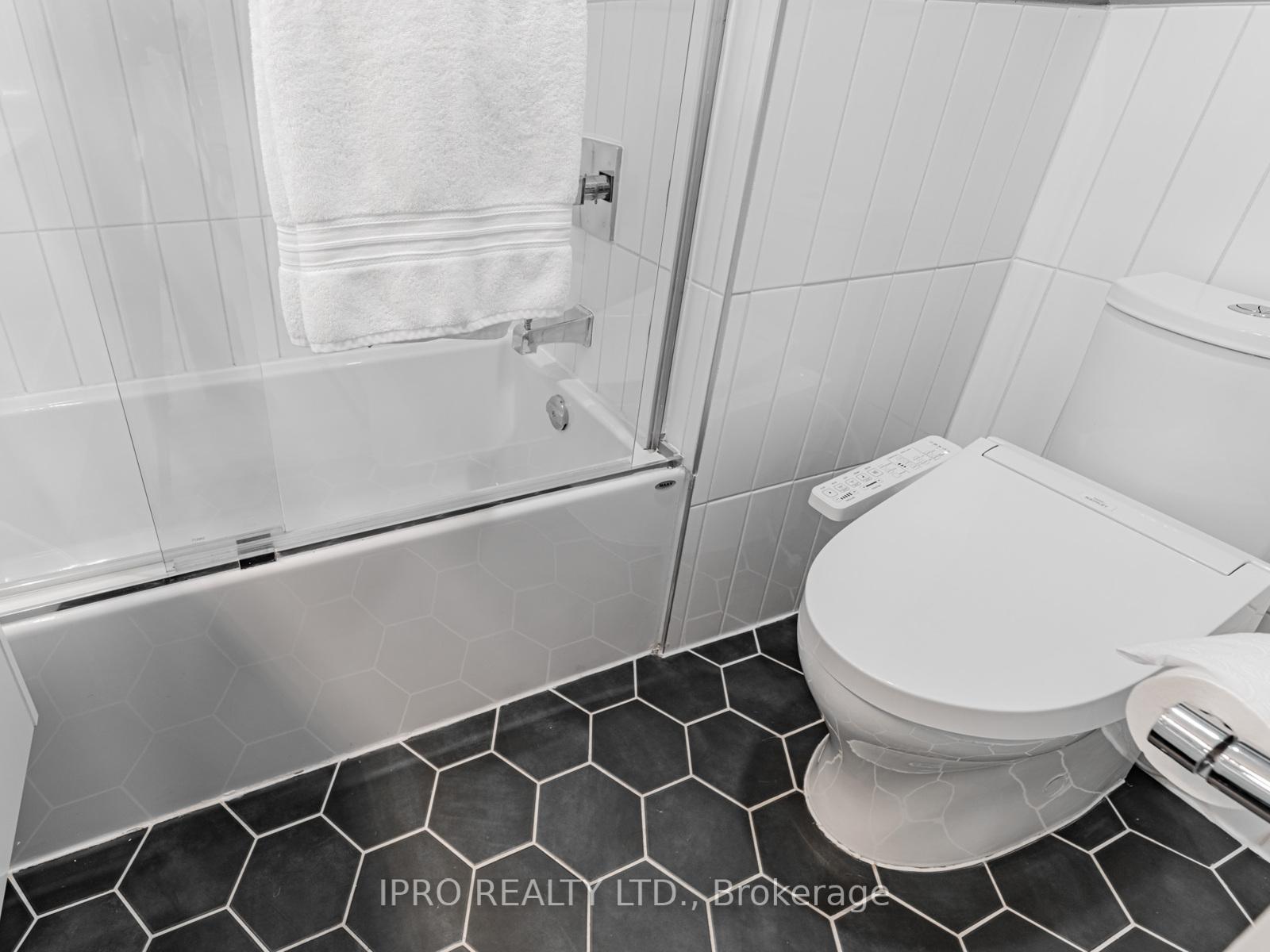 Photo 30 of 5 Thyra Avenue, Toronto, Crescent Town — HOMEH