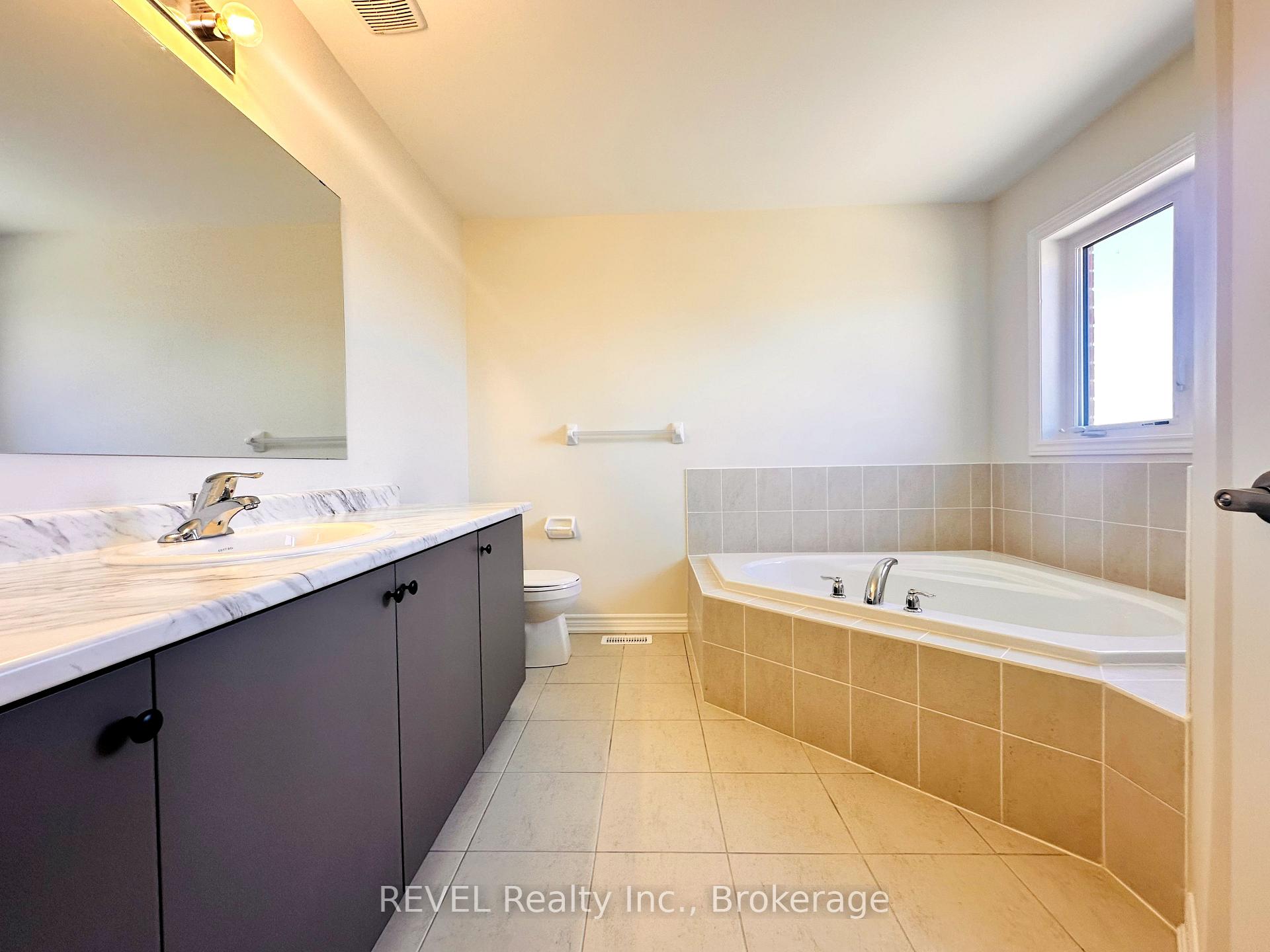 Photo 12 of Unit UPPER, 262 Palace Street, Thorold, Thorold Downtown — HOMEH
