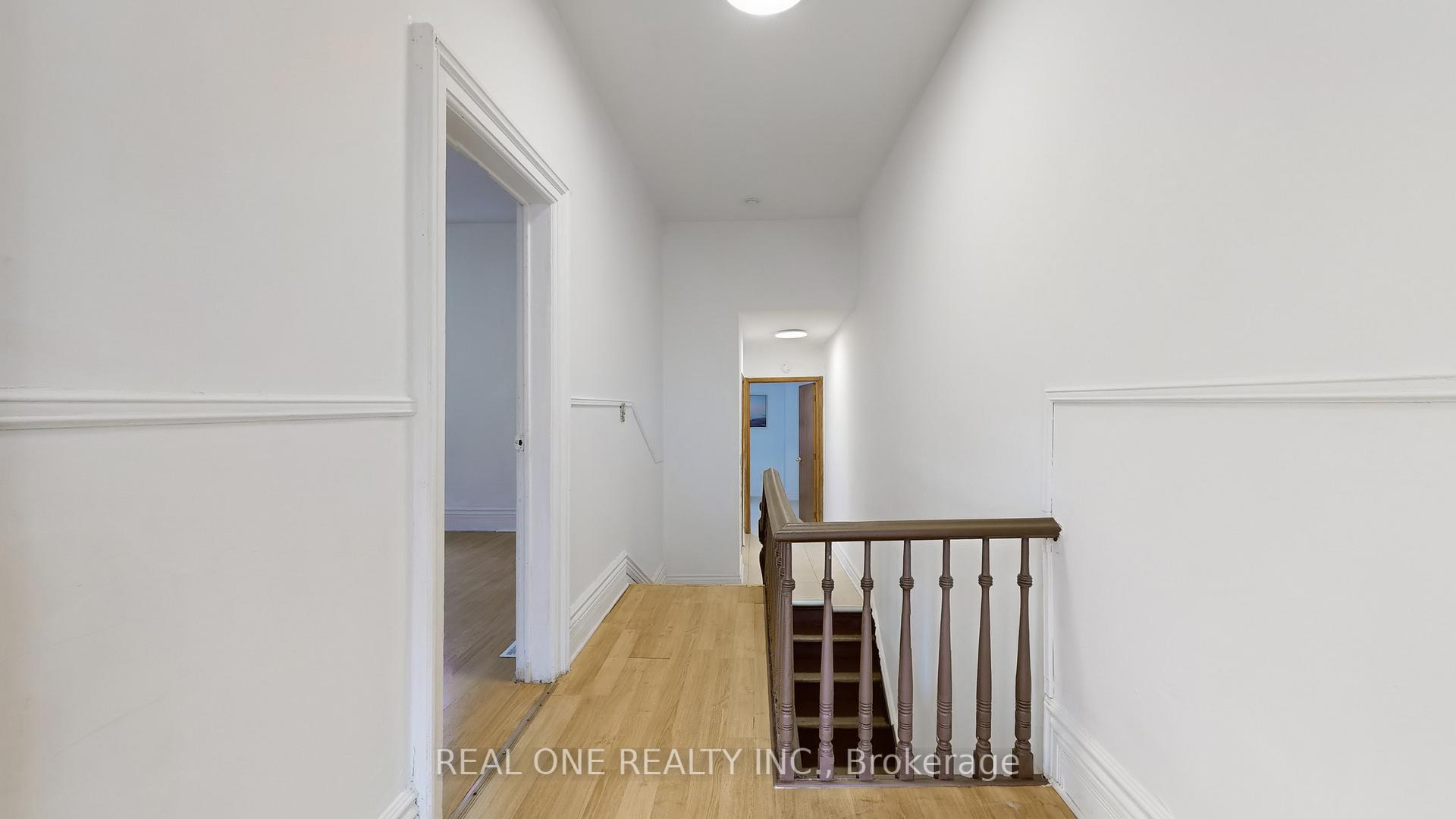 Photo 11 of 250 Bathurst Street, Toronto, Trinity-Bellwoods — HOMEH