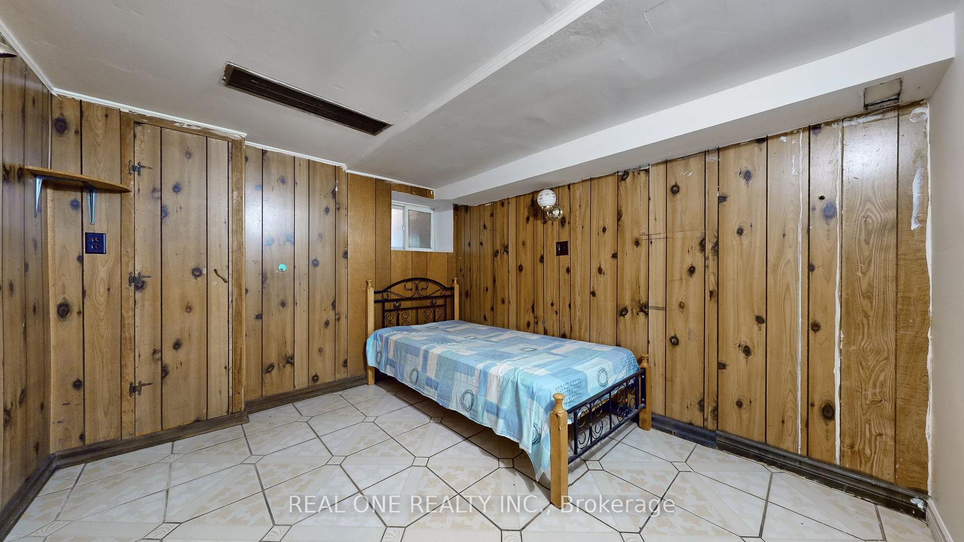 Photo 36 of 250 Bathurst Street, Toronto, Trinity-Bellwoods — HOMEH
