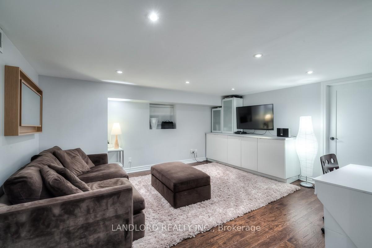 Photo 14 of 525 Russell Hill Road, Toronto, Forest Hill South — HOMEH