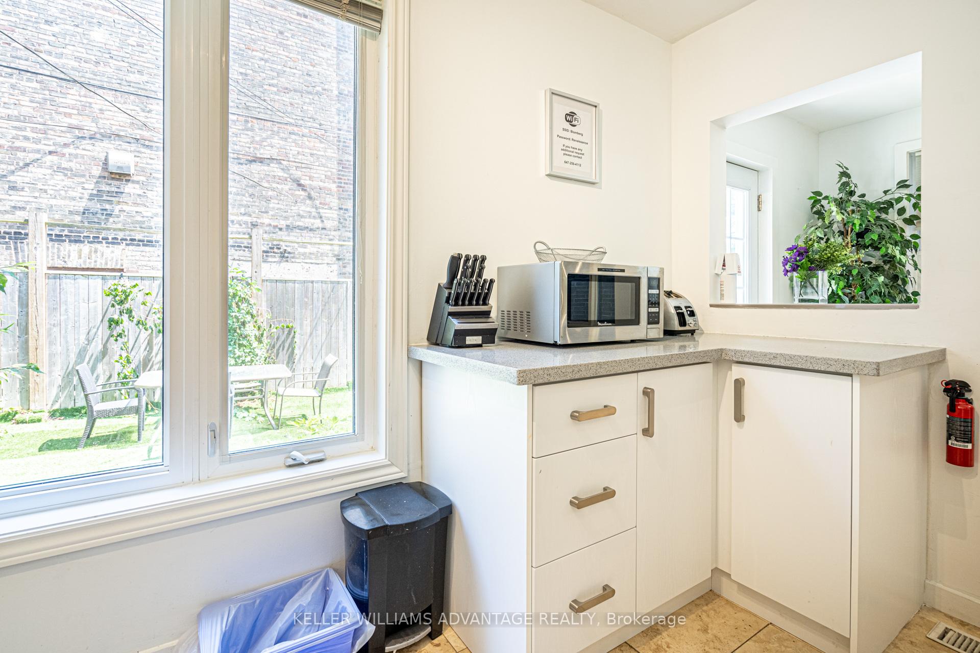 Photo 9 of 107 Kenilworth Avenue, Toronto, The Beaches — HOMEH