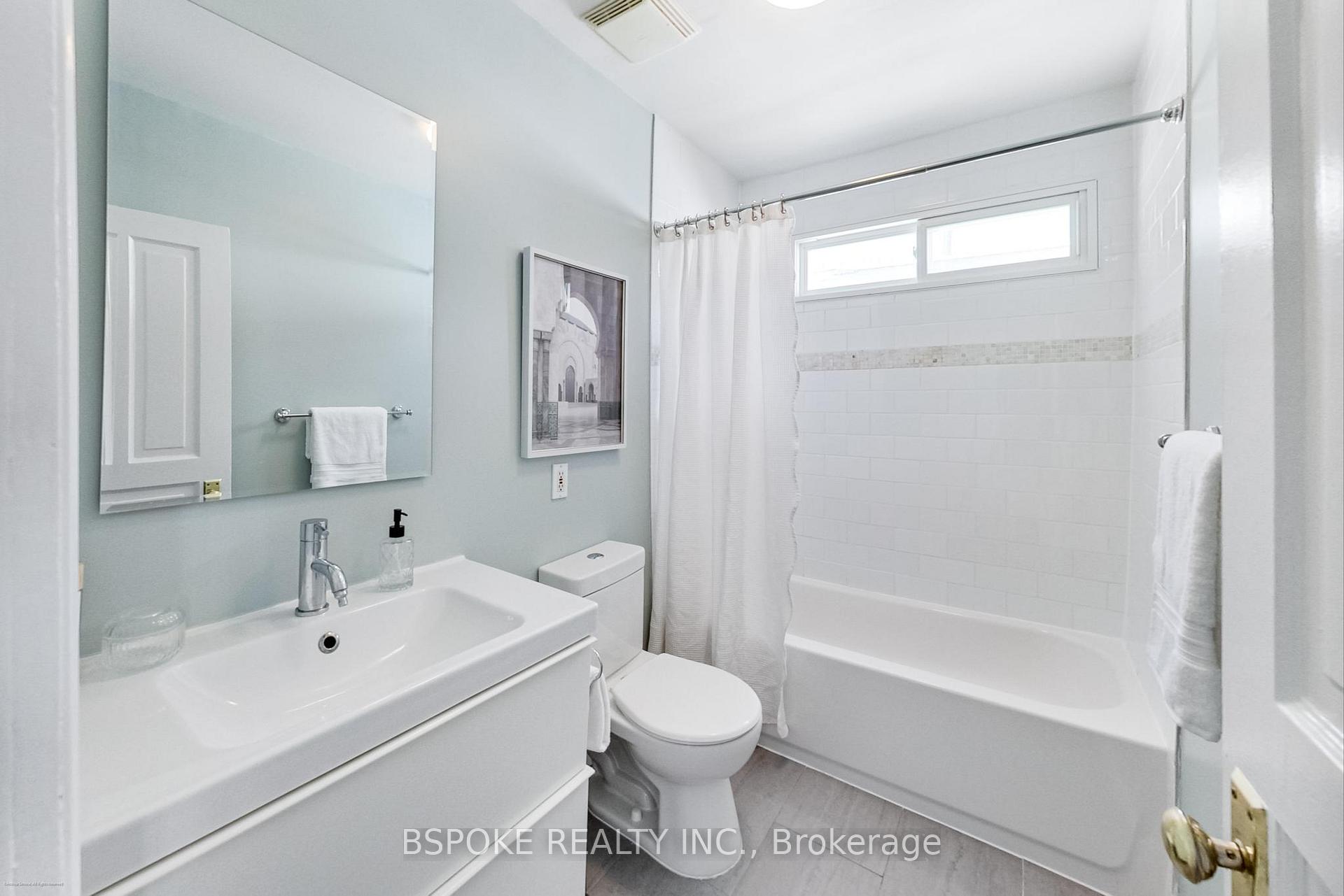 Photo 17 of 32 Hiltz Avenue, Toronto, South Riverdale — HOMEH