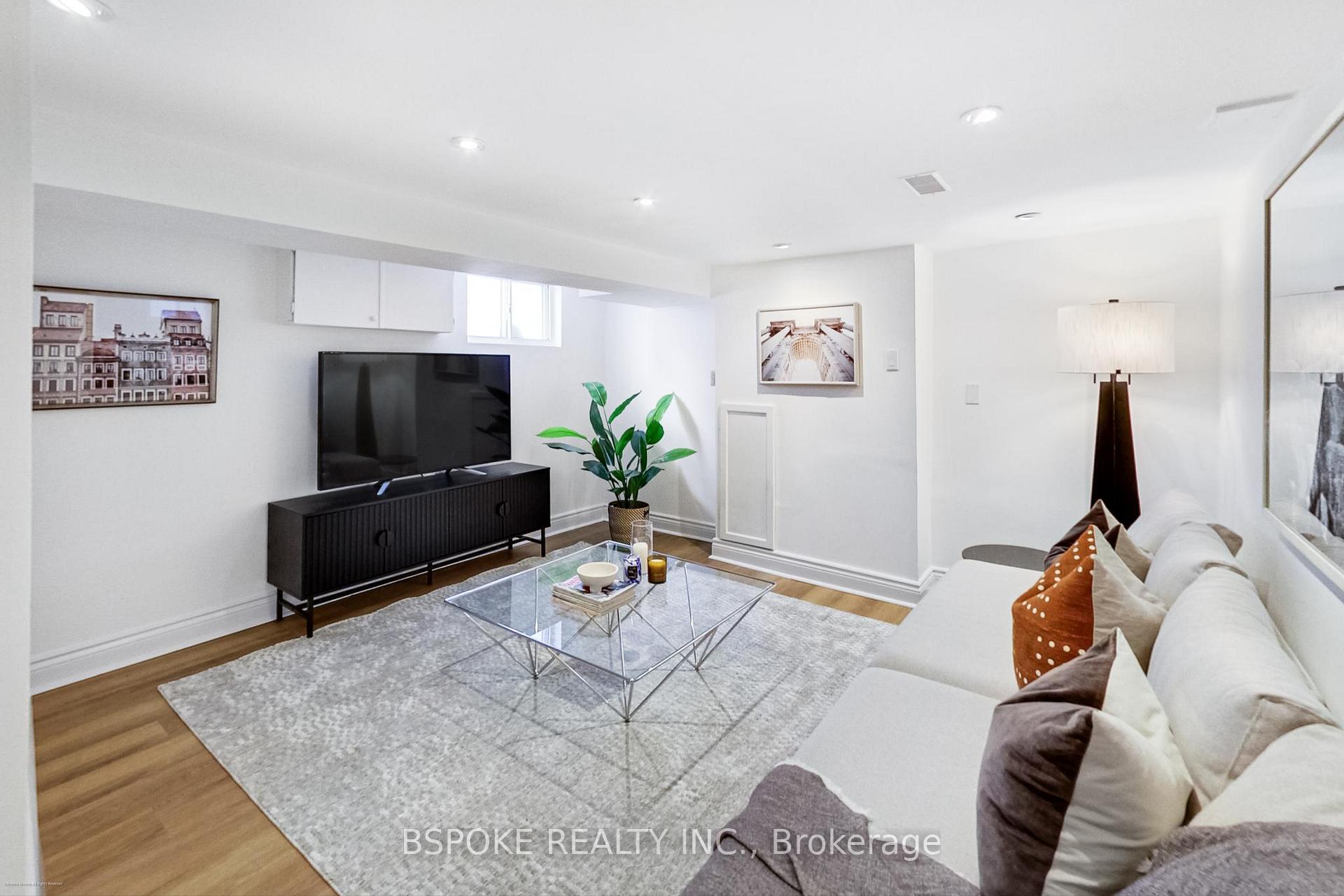 Photo 23 of 32 Hiltz Avenue, Toronto, South Riverdale — HOMEH