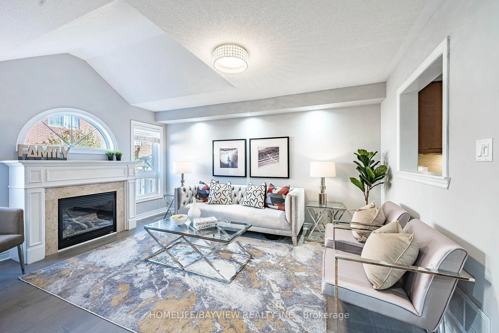 Photo 21 of 61 Four Seasons Crescent, Newmarket, Woodland Hill — HOMEH