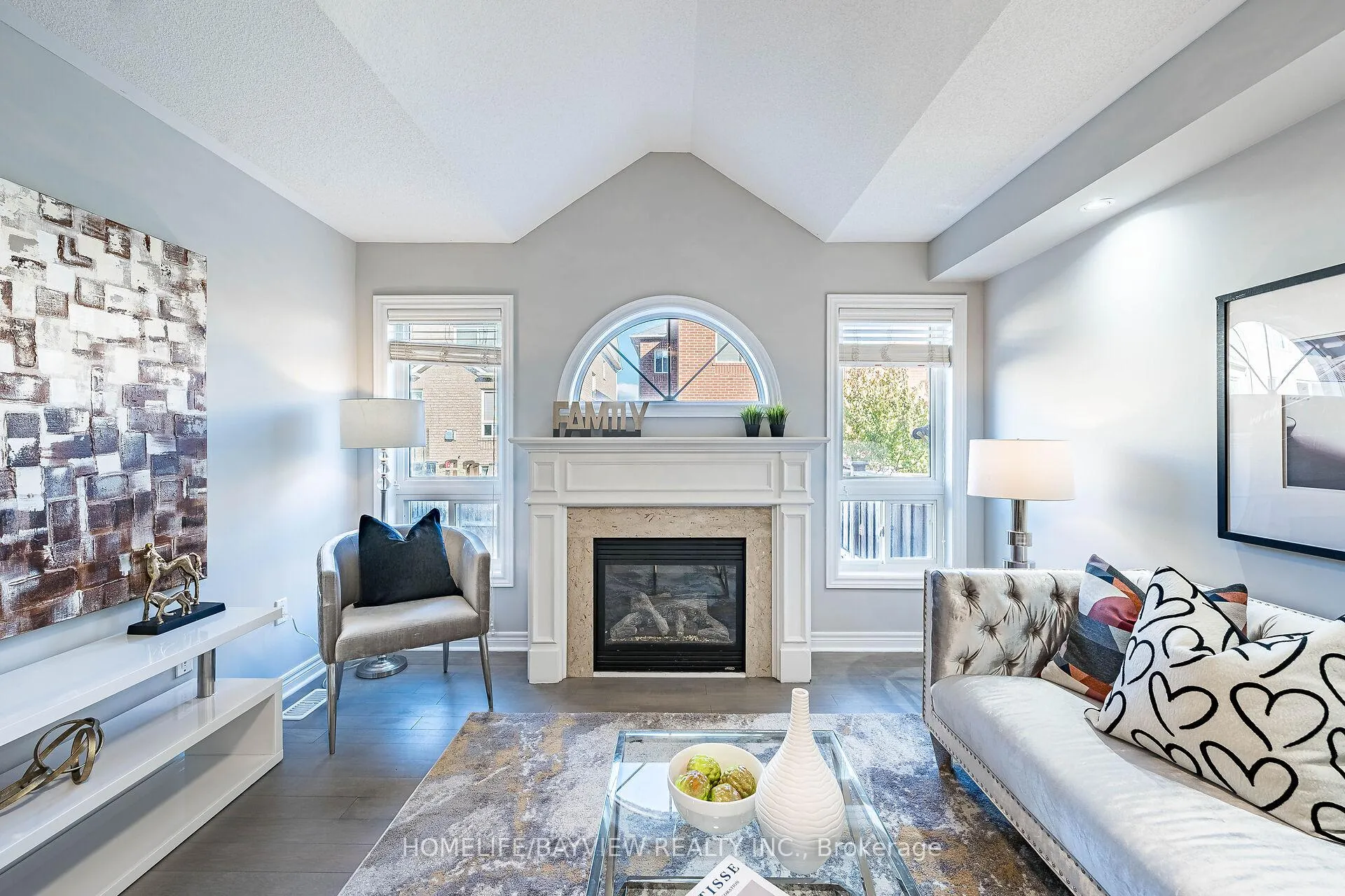 Photo 22 of 61 Four Seasons Crescent, Newmarket, Woodland Hill — HOMEH