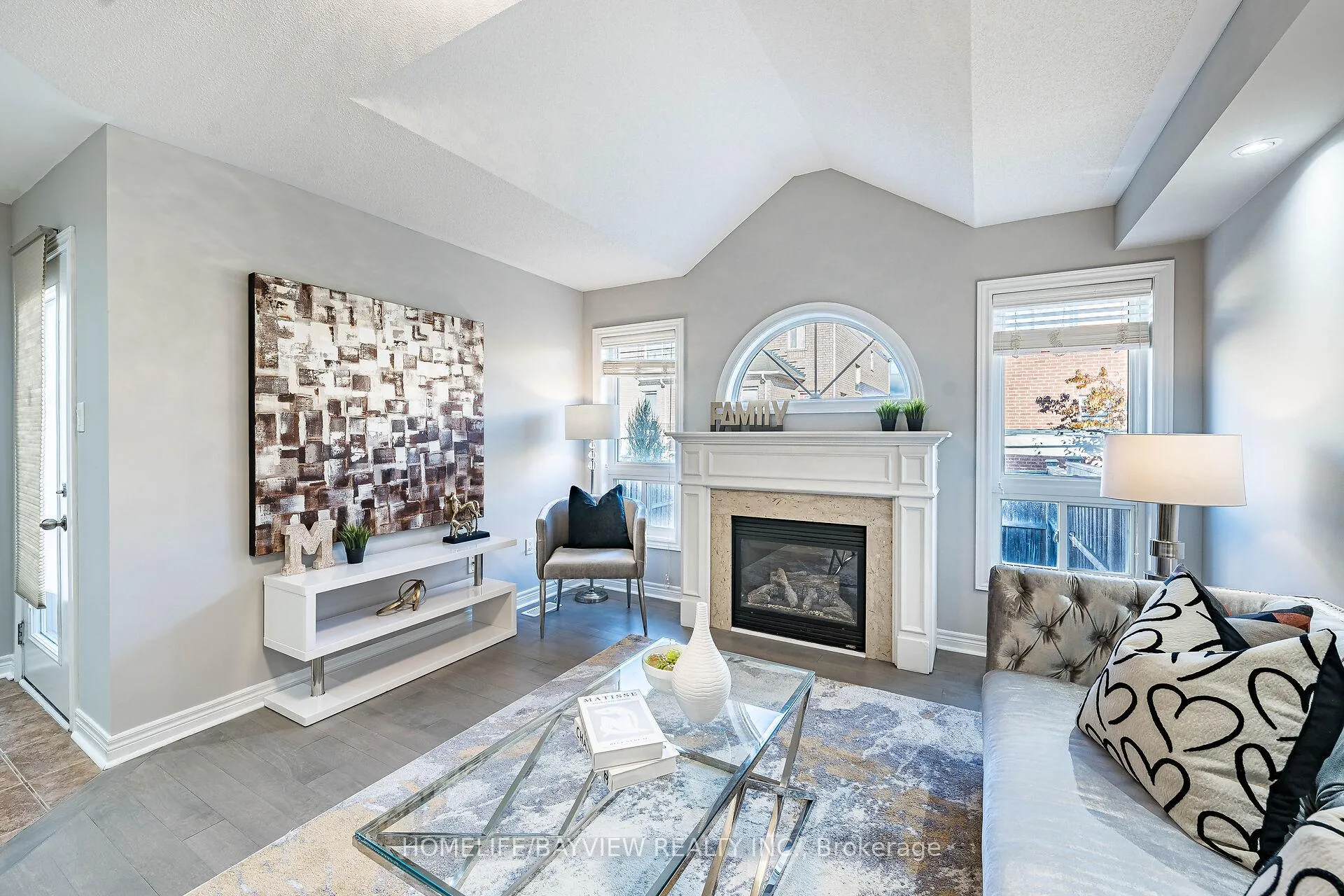 Photo 23 of 61 Four Seasons Crescent, Newmarket, Woodland Hill — HOMEH