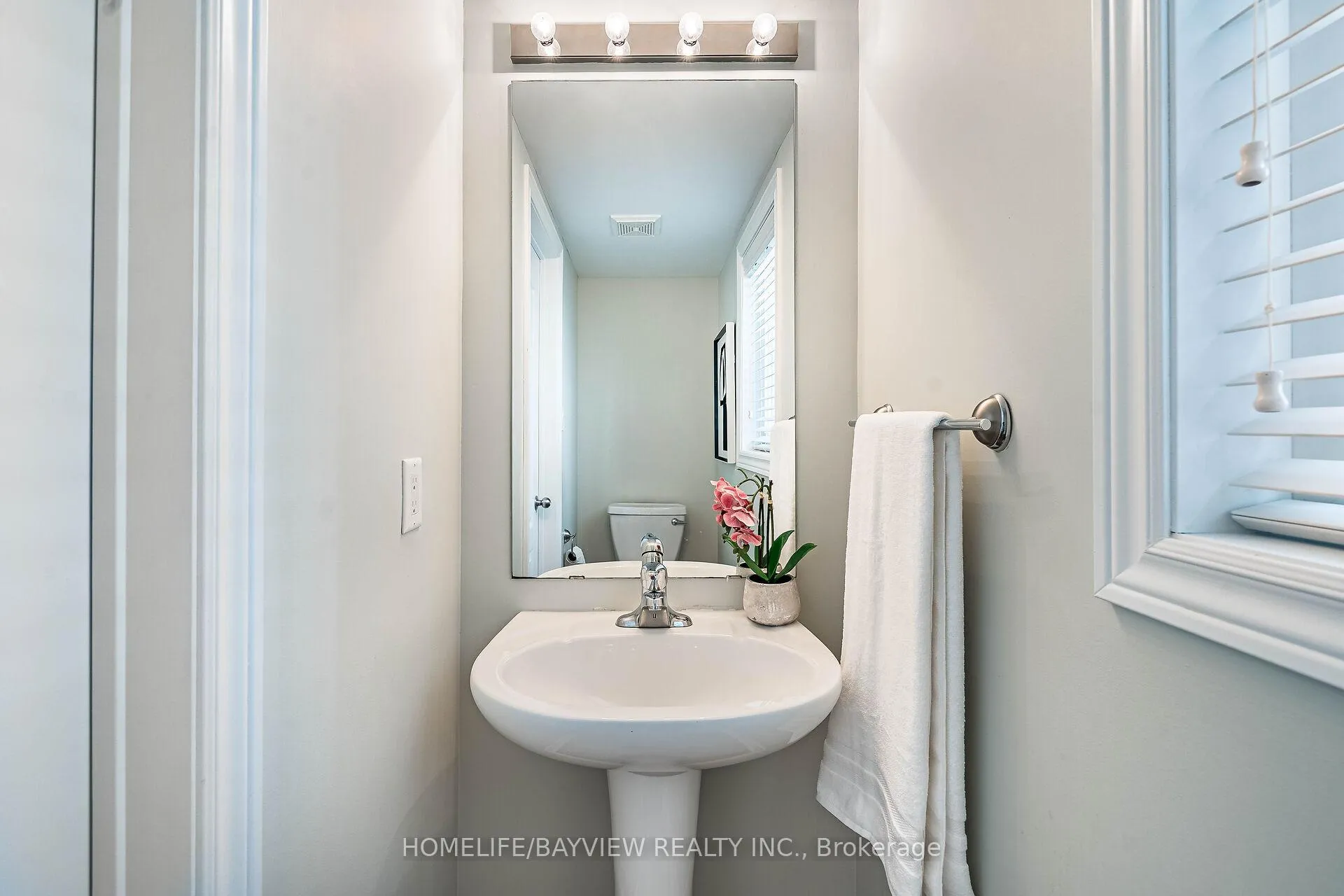 Photo 26 of 61 Four Seasons Crescent, Newmarket, Woodland Hill — HOMEH